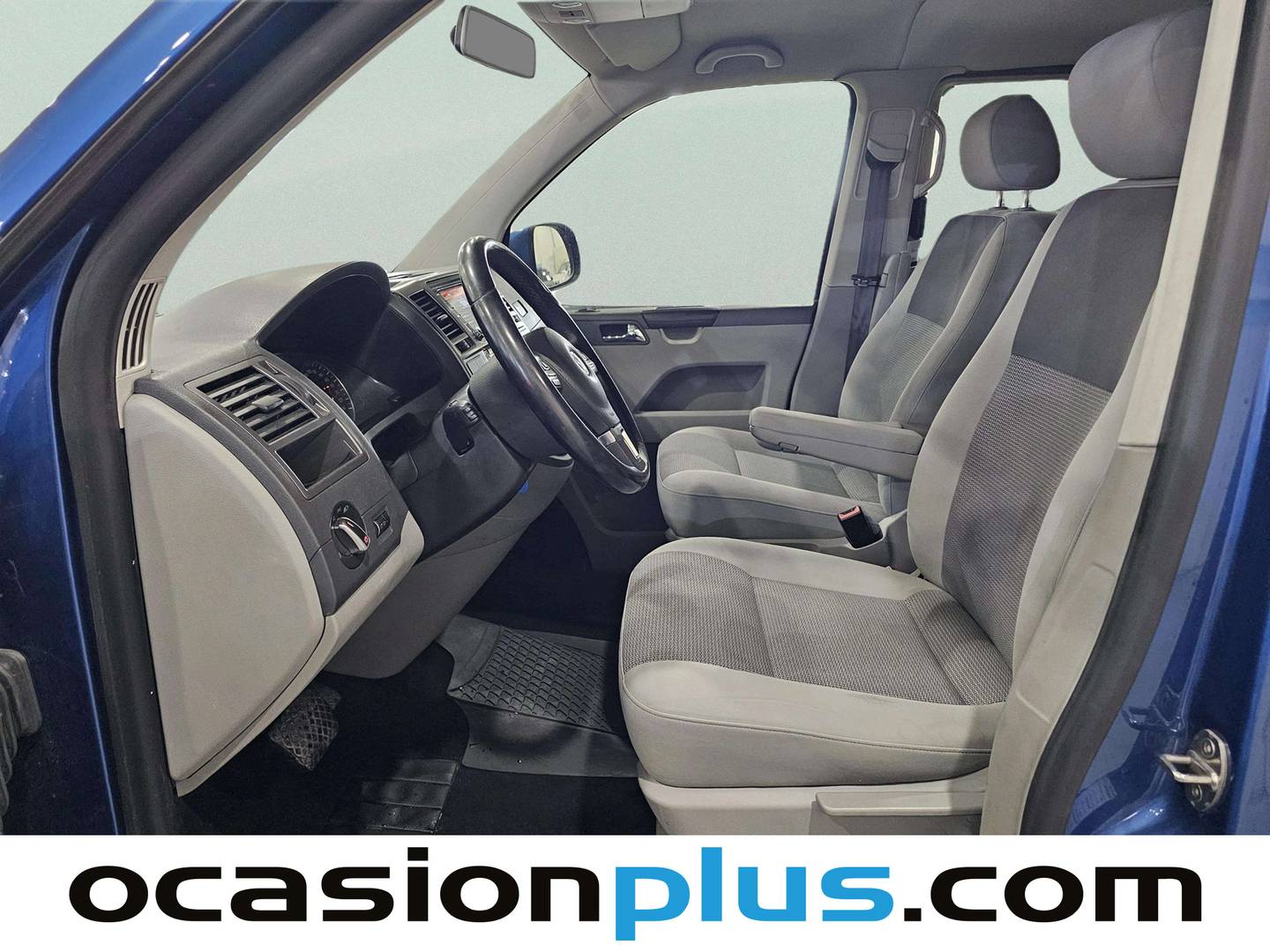 Foto asientos traseros Volkswagen Caravelle Volkswagen Caravelle Comfortline Edition 2.0 TDI BMT Corto (180 CV) DSG