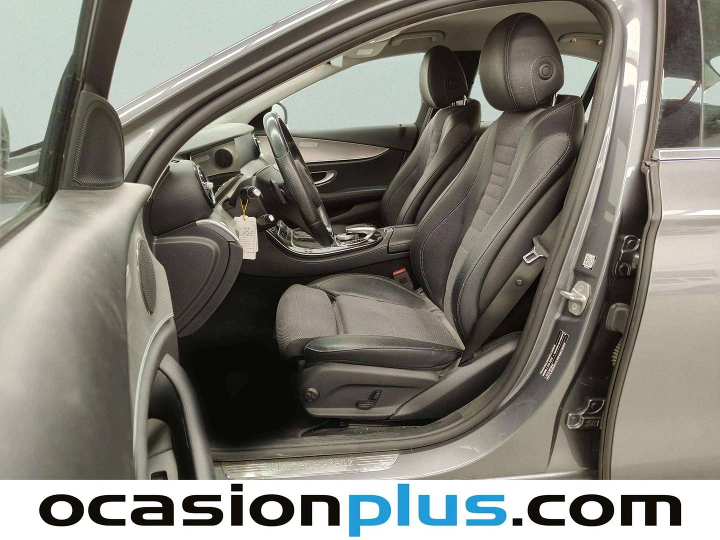 Foto asientos delanteros Mercedes Clase E Mercedes Clase E 220 d (194 CV)