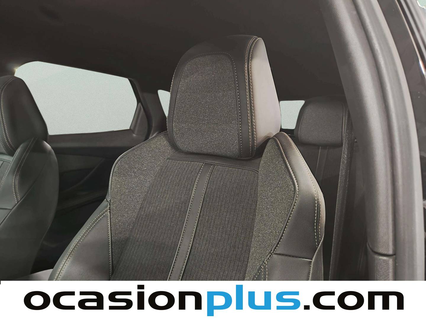 Extras y acabados del Peugeot 3008 Peugeot 3008 PureTech 130 S&S GT Line (130 CV)