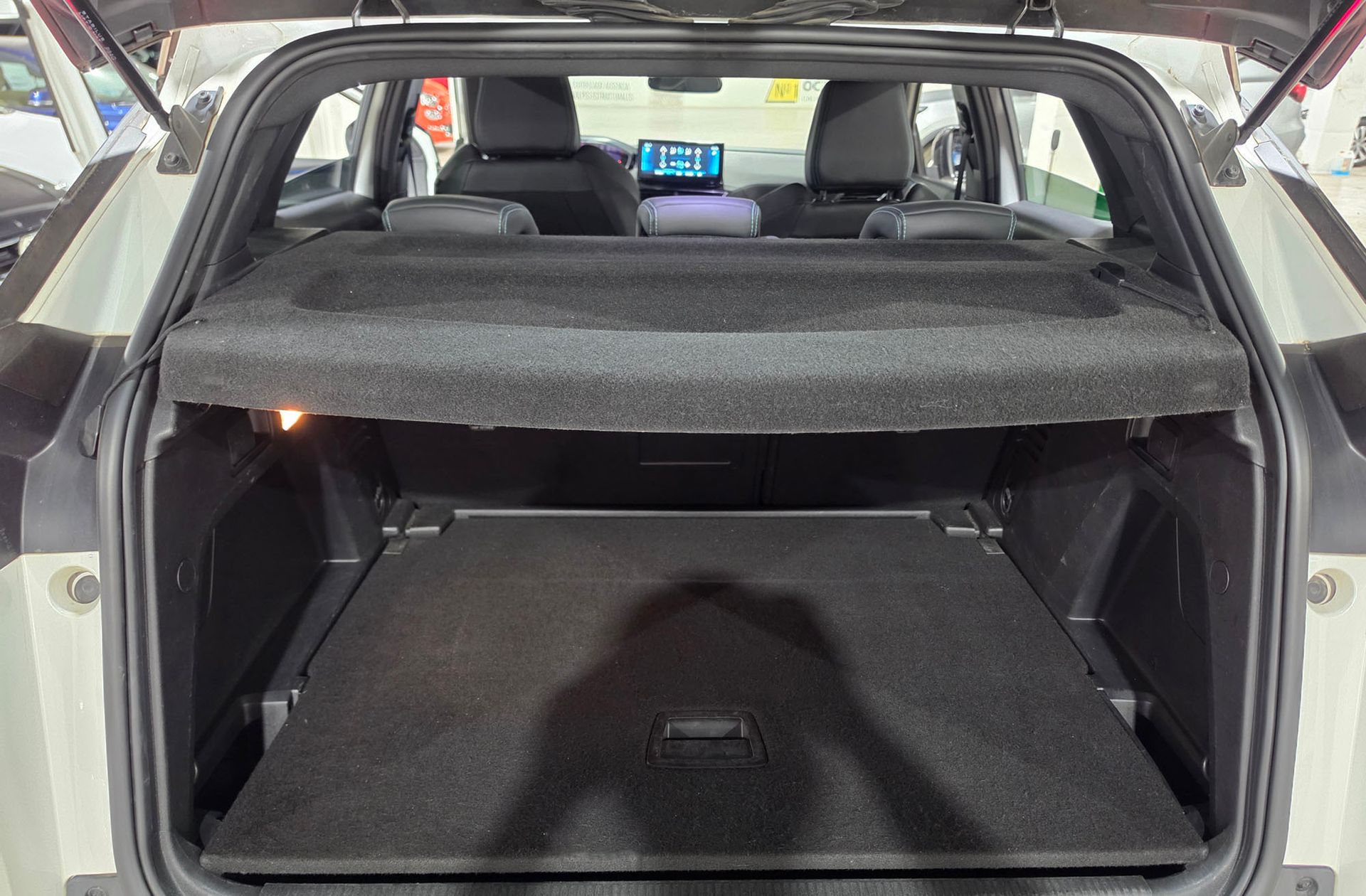 Peugeot 3008 PureTech 130 Allure Pack - foto 18