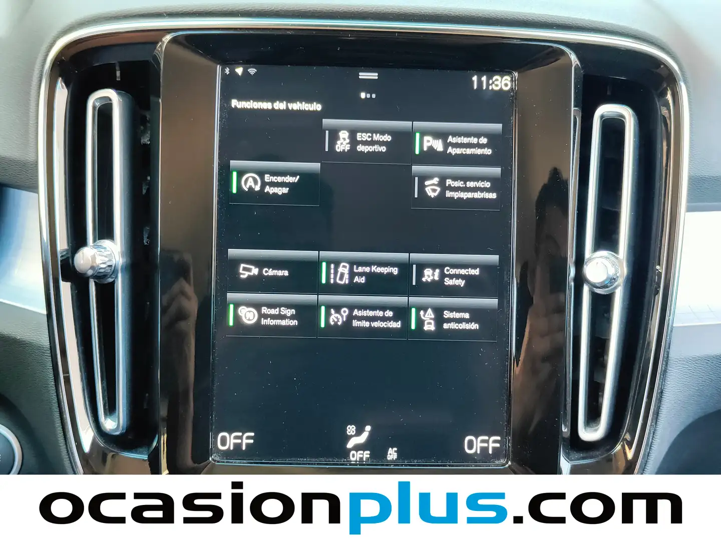 Foto Volvo XC40 Volvo XC40 T3 Momentum Pro (163 CV)