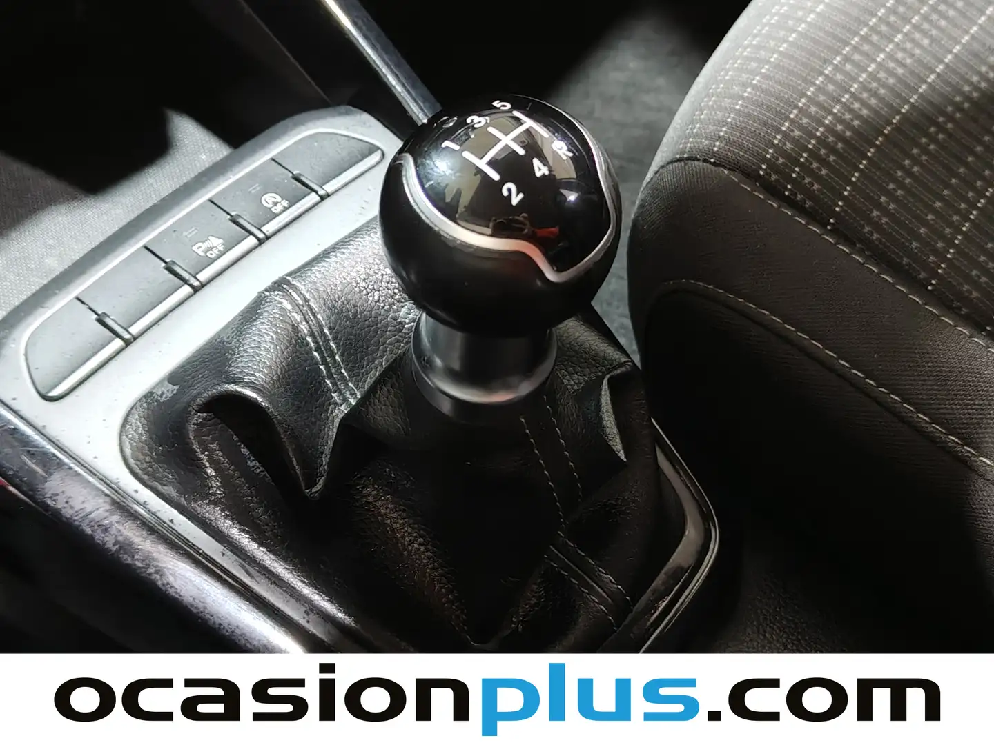 Foto KIA Stonic Kia Stonic 1.2 CVVT Eco-Dynamics Drive (84 CV)