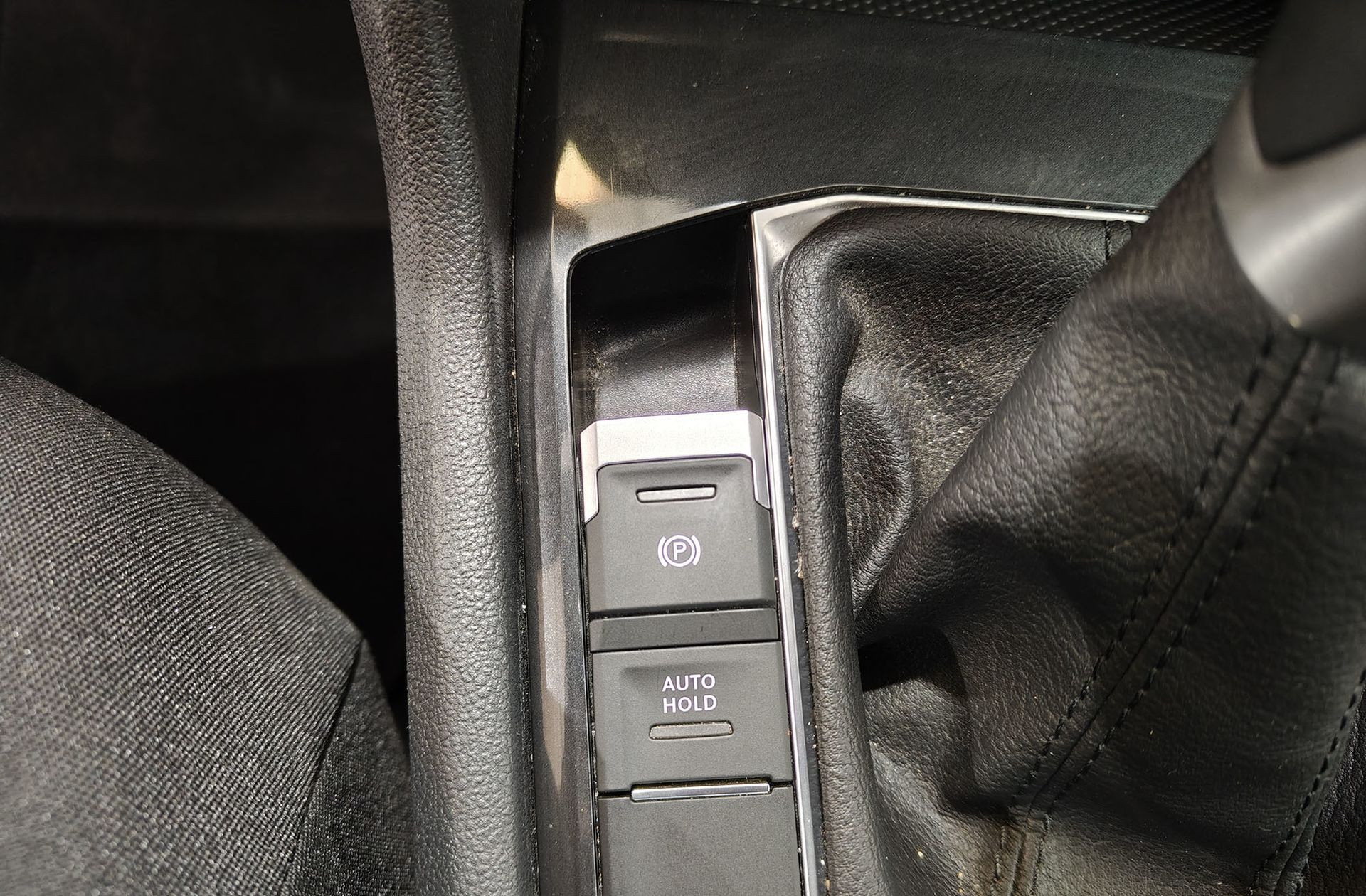 Volkswagen Tiguan Life 2.0 TDI DSG - foto 29
