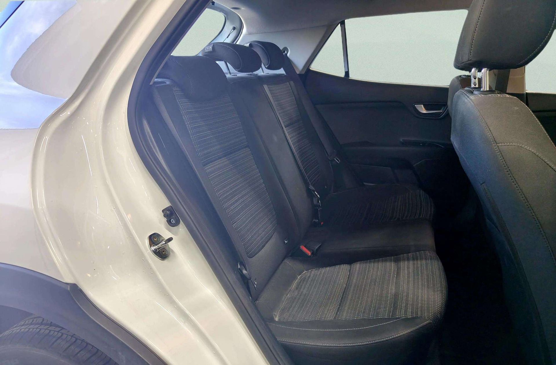 Kia Stonic 1.2 DPi Drive - foto 17