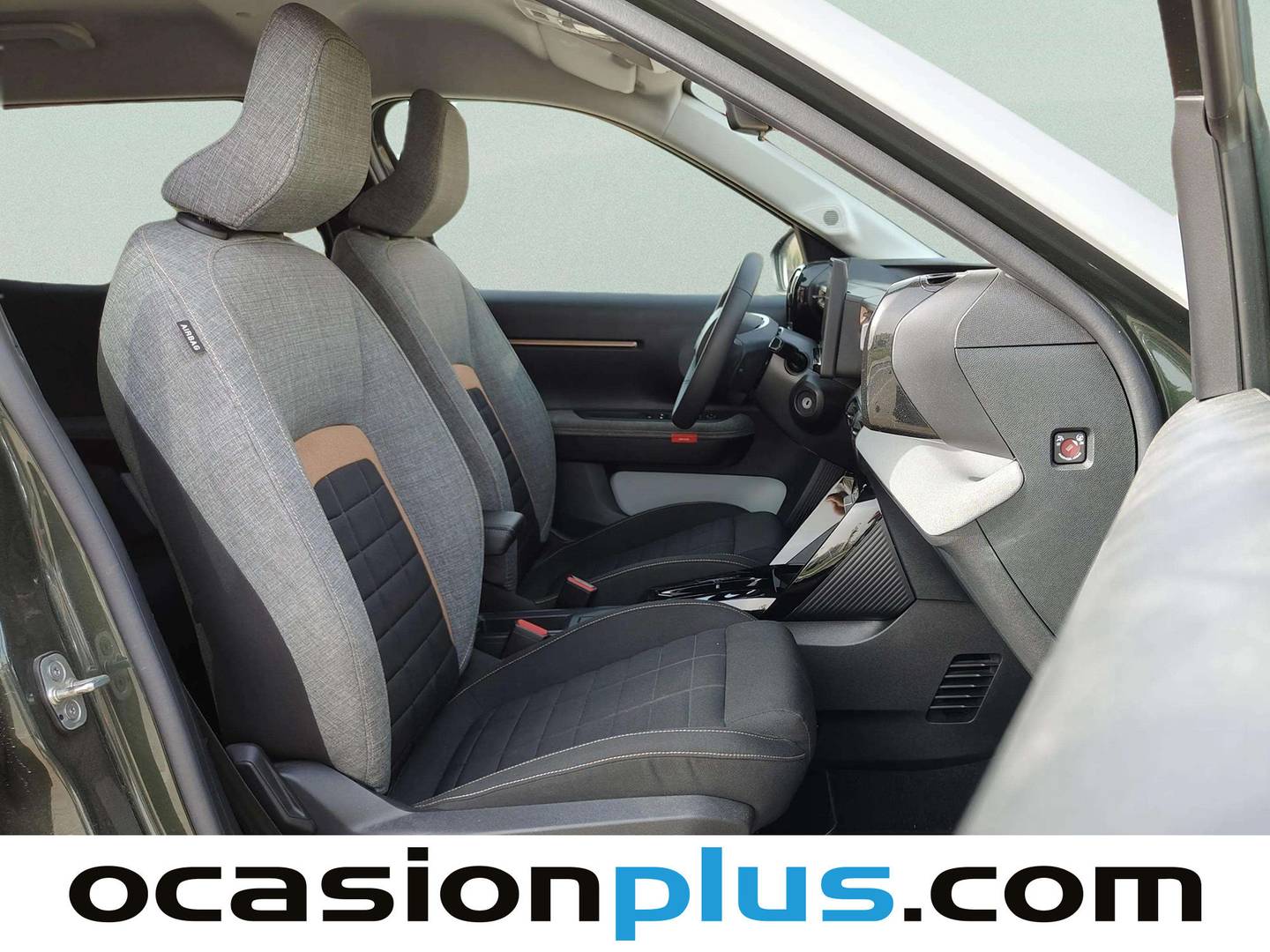 Citroën C3 Aircross Citroën C3 Aircross Hybrid 145 Plus e-DCS6 (145 CV) automático