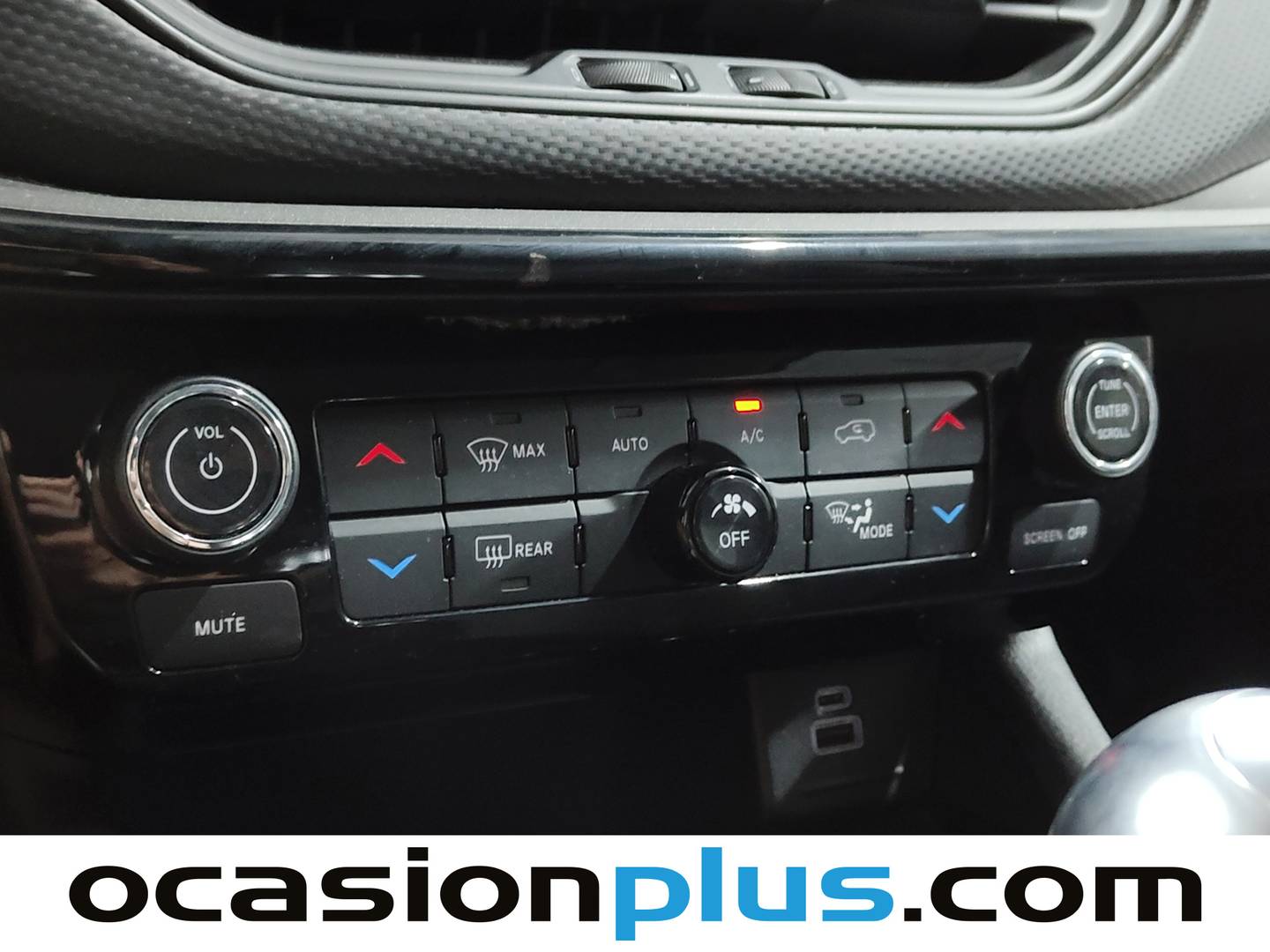 Foto Jeep Compass Jeep Compass 1.3 Gse Night Eagle FWD MT (130 CV)