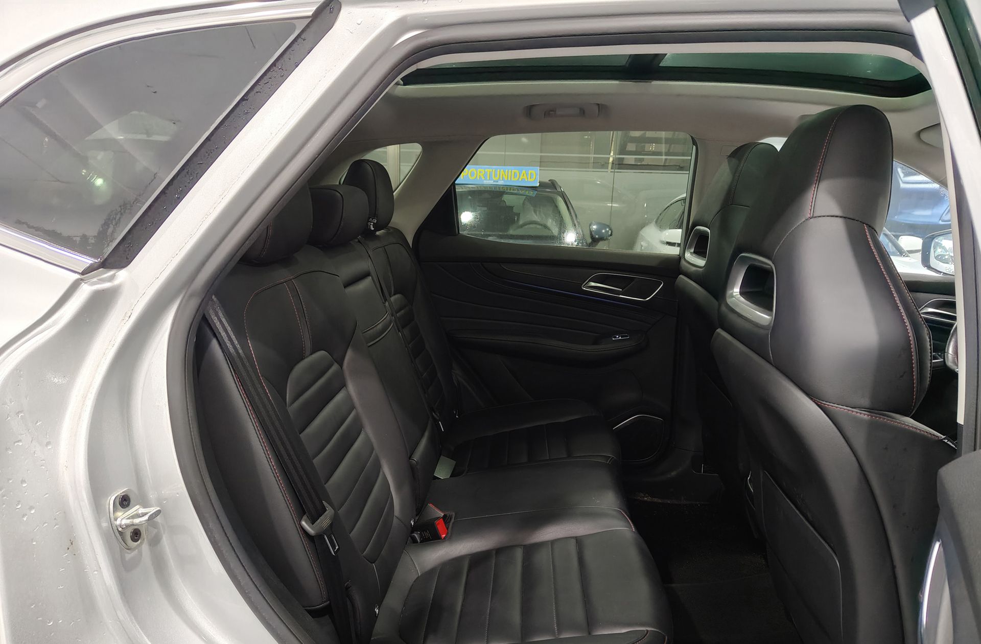 MG HS 1.5 Turbo GDI Luxury - foto 18