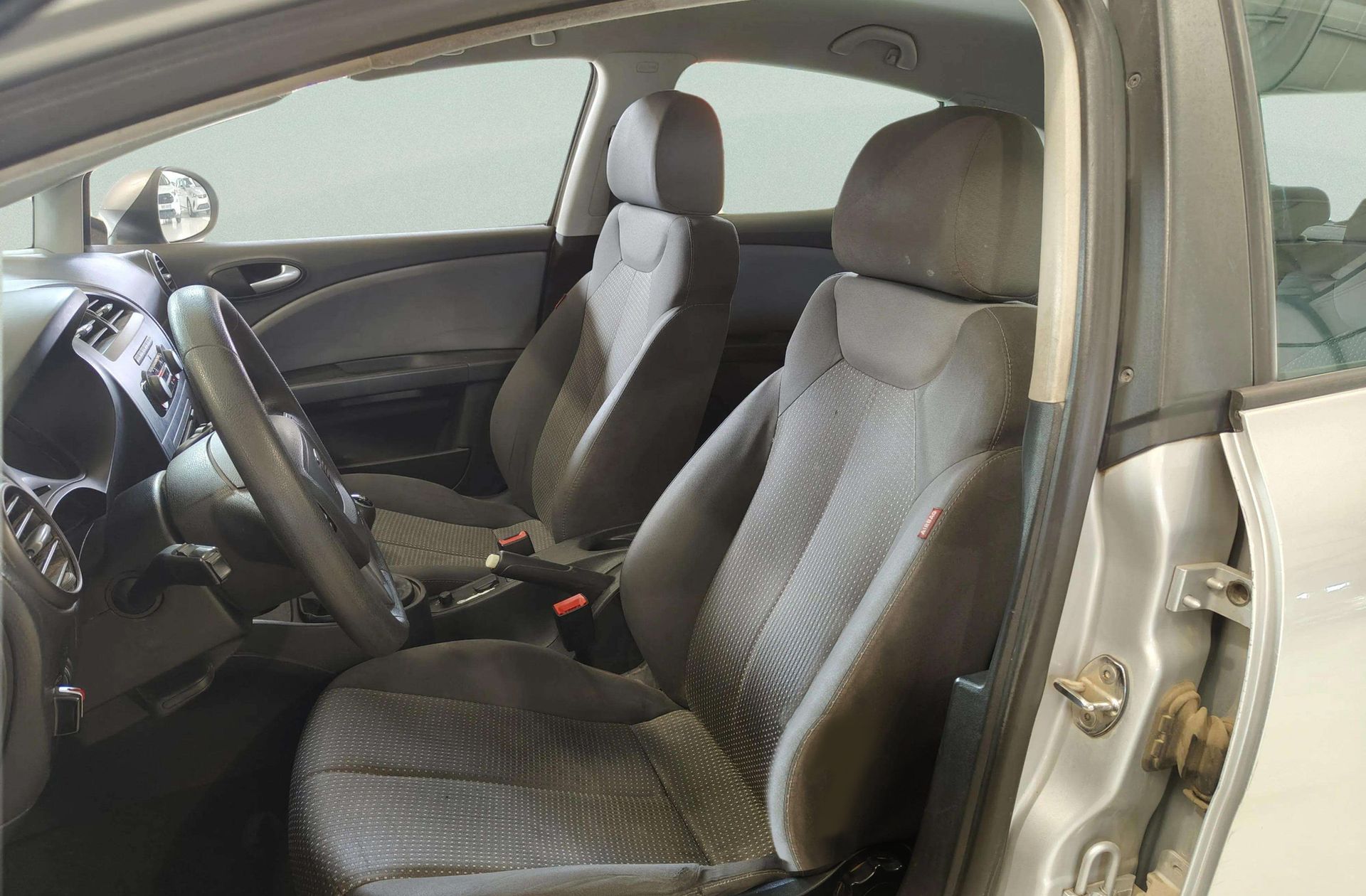 SEAT León 1.6 TDI Style - foto 8