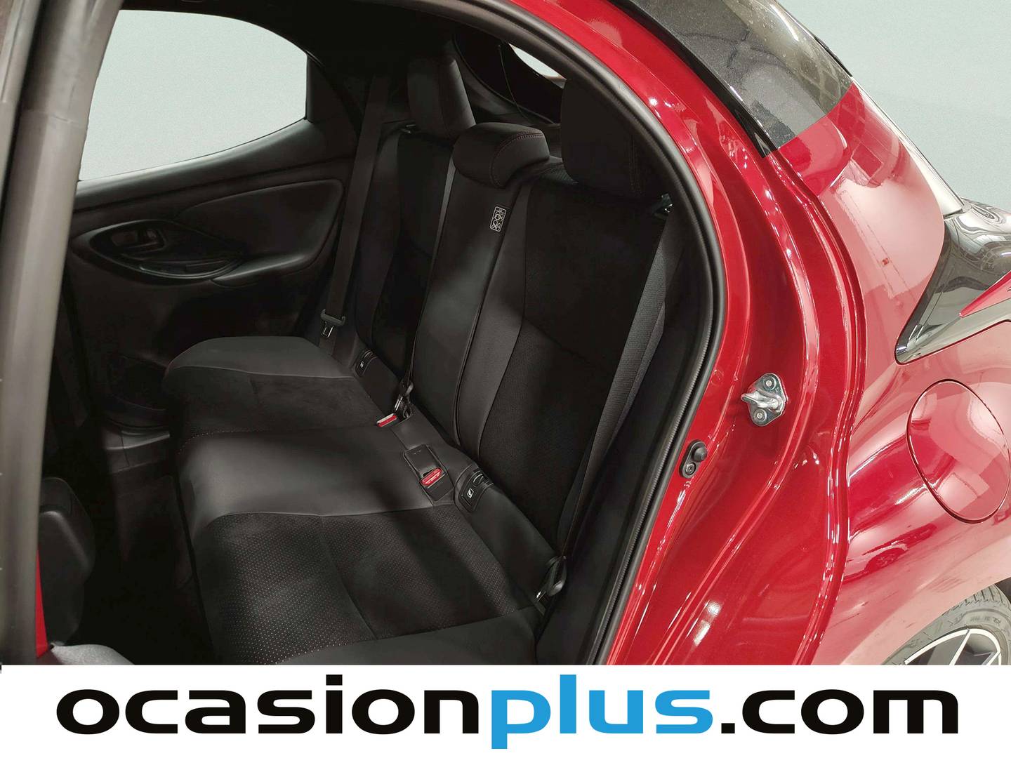 Foto asientos traseros Toyota Yaris Toyota Yaris 130H GR Sport Plus (130 CV)