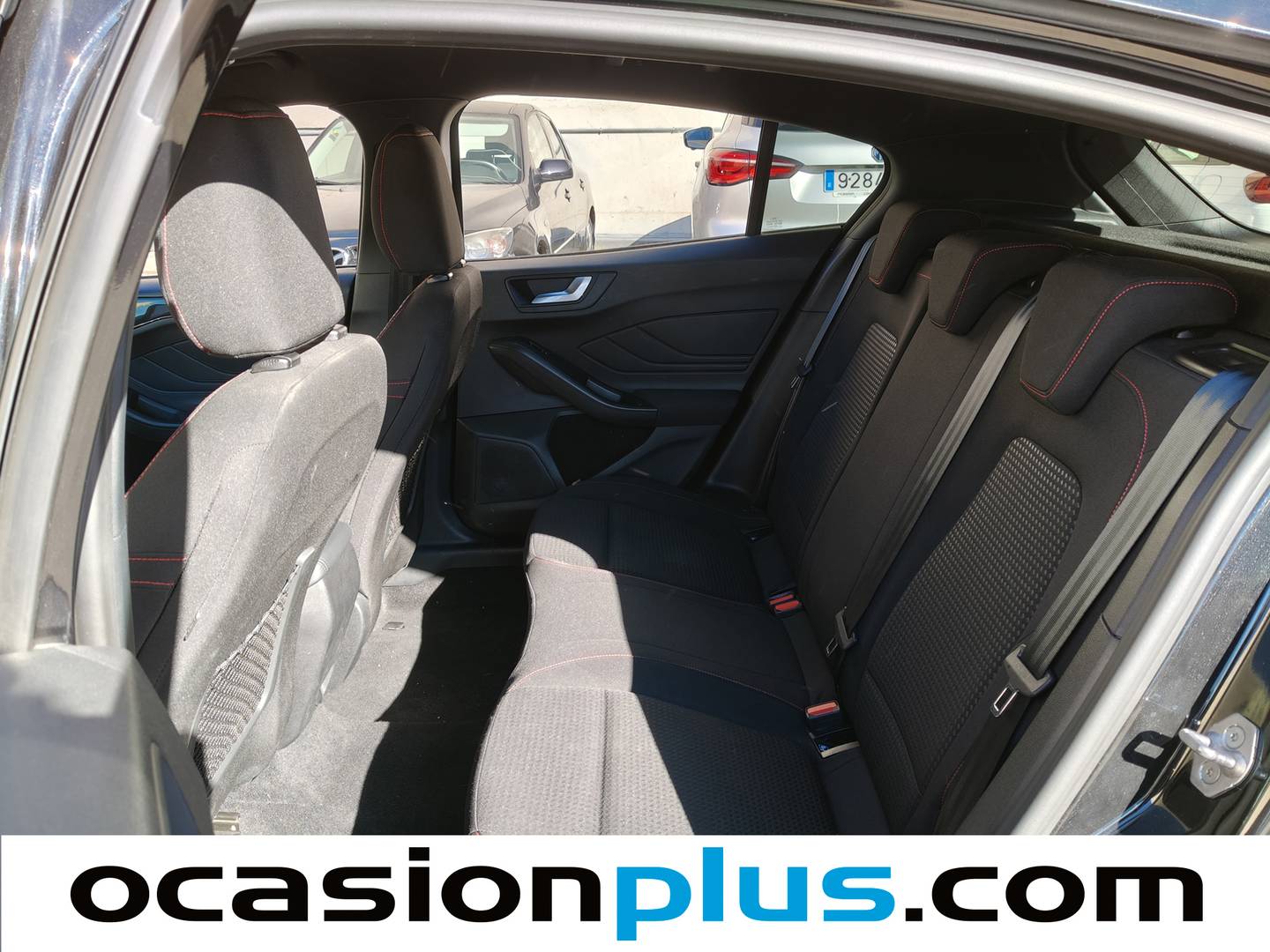 Foto asientos traseros Ford Focus Ford Focus 1.0 Ecoboost MHEV ST-Line Auto (155 CV)