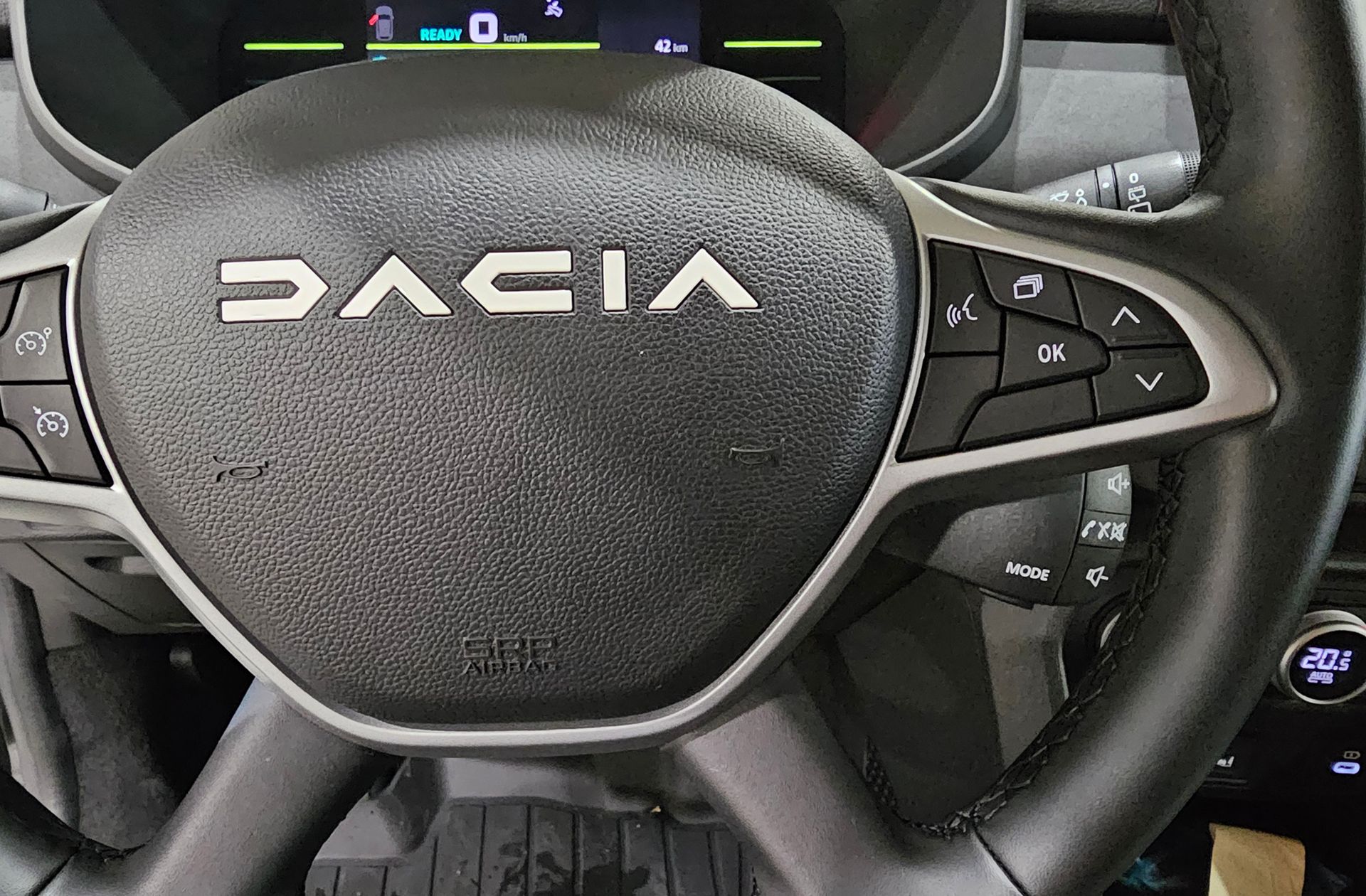 Dacia Jogger Extreme Go Hybrid - foto 26
