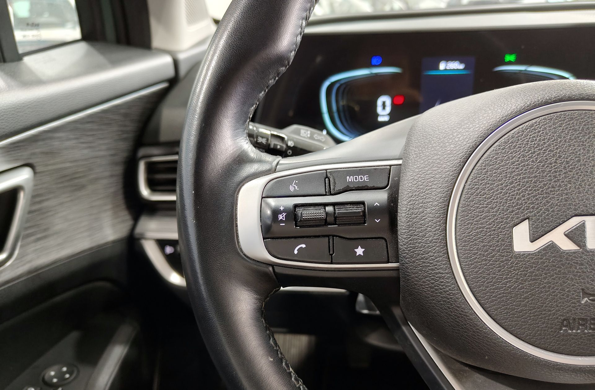 Kia Sportage 1.6 T-GDi MHEV Drive 4x2 - foto 28