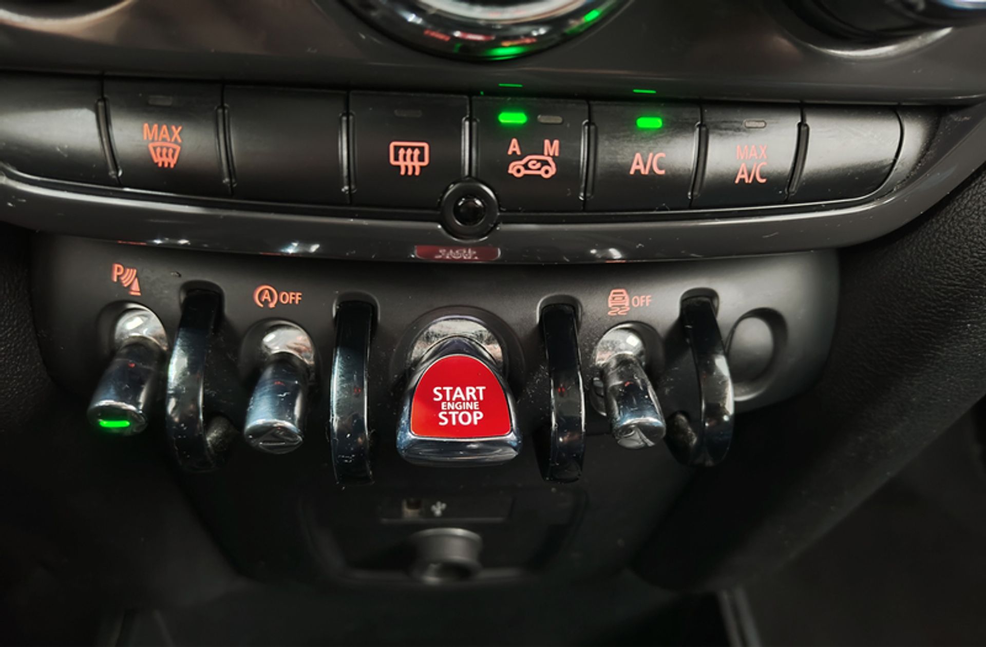 MINI Countryman One D - foto 30