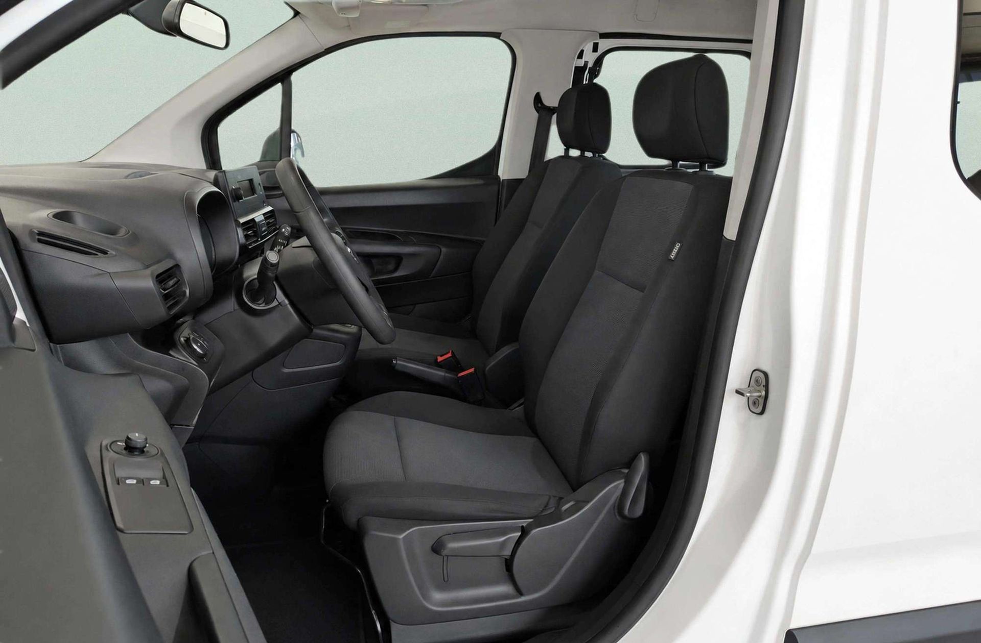Opel Combo 1.5 TD Expression L - foto 8