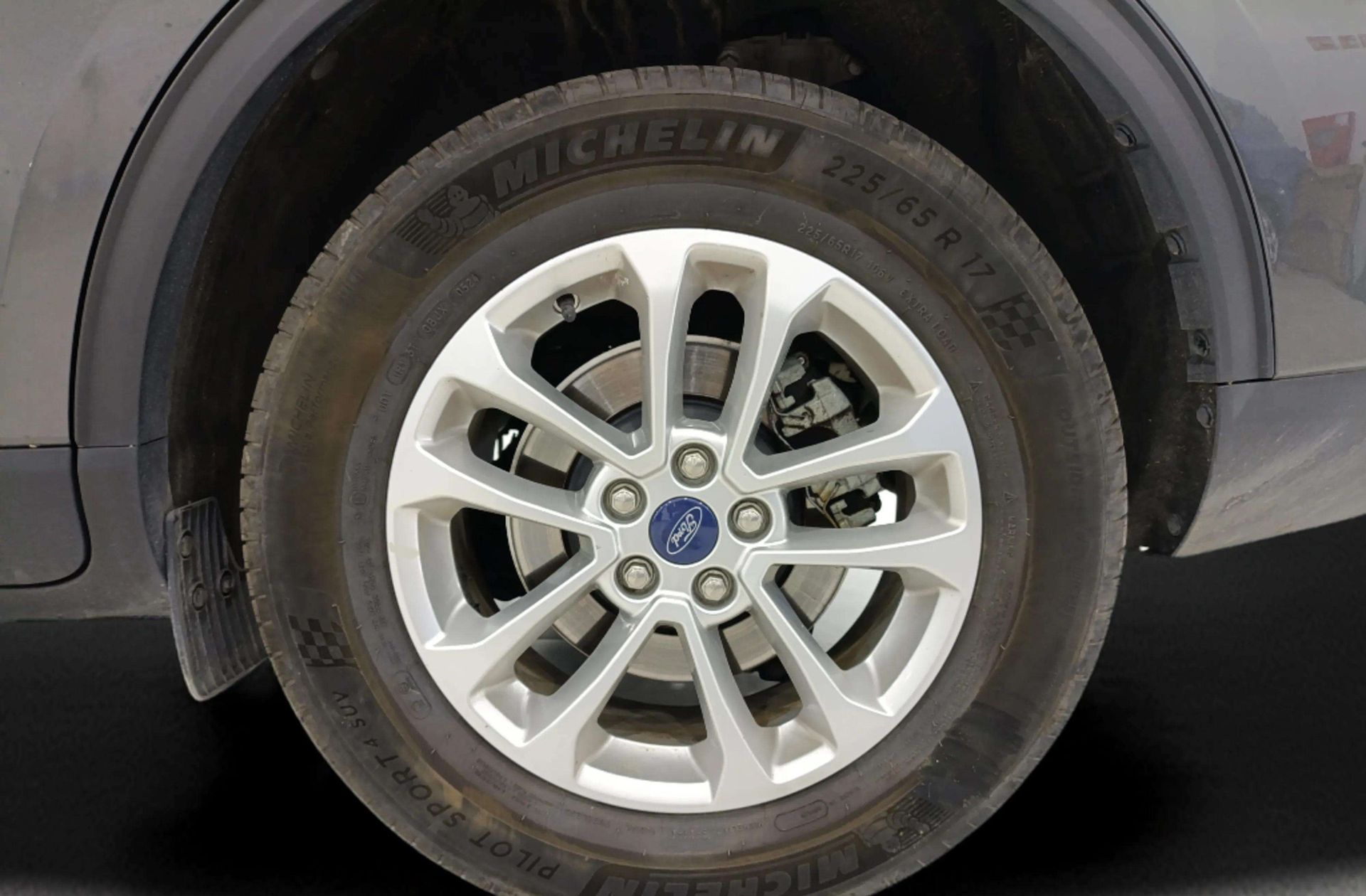 Ford Kuga 2.0 EcoBlue MHEV Titanium - foto 38
