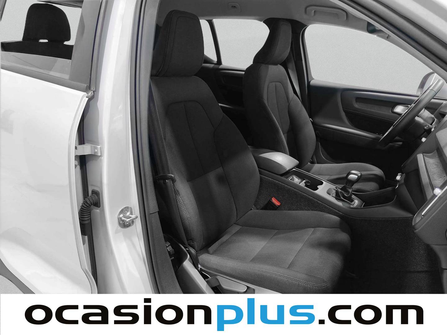 Volvo XC40 Volvo XC40 T2 Momentum Core(129 CV)m Core (129 CV) gasolina