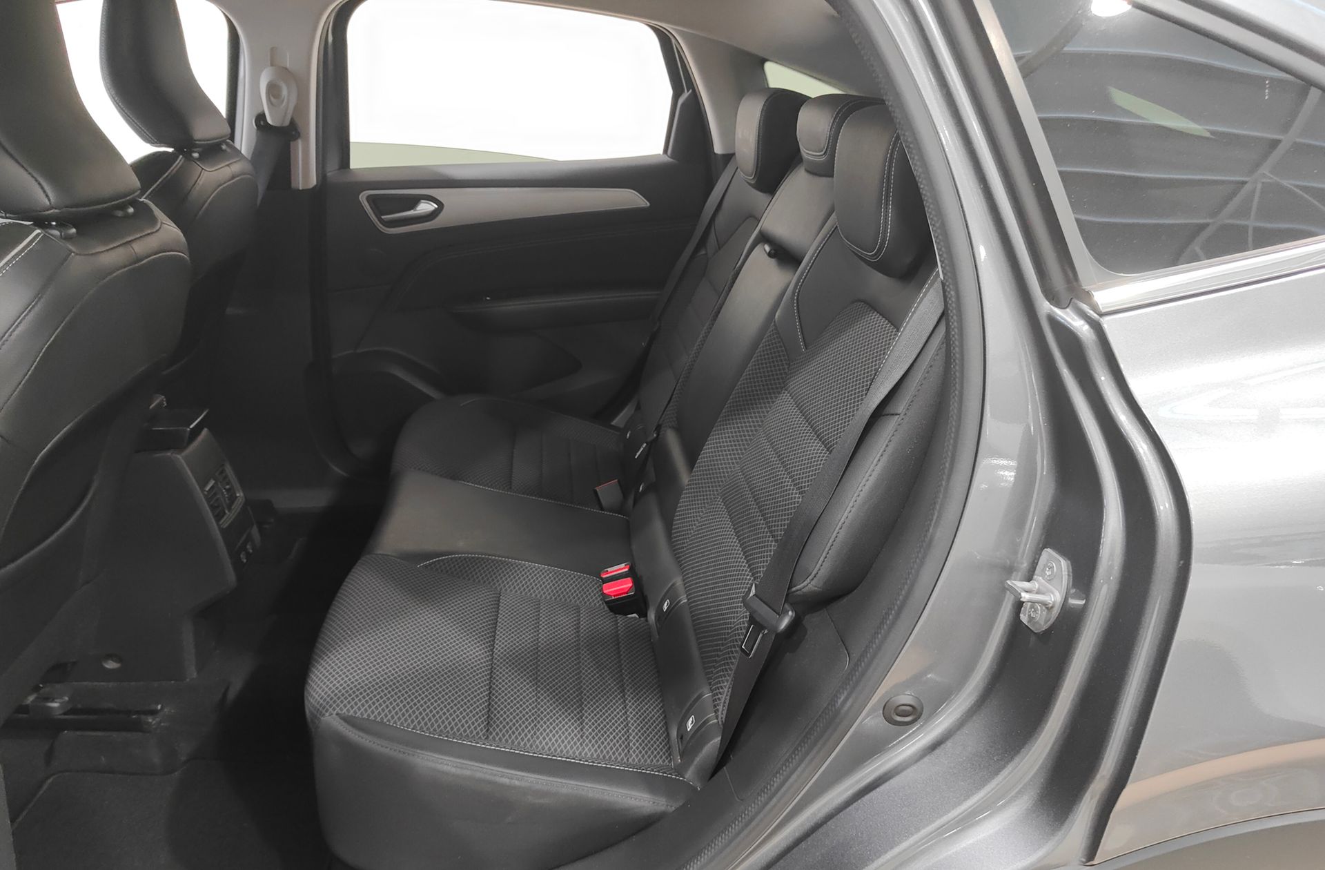 Renault Arkana Techno E-Tech full hybrid - foto 12