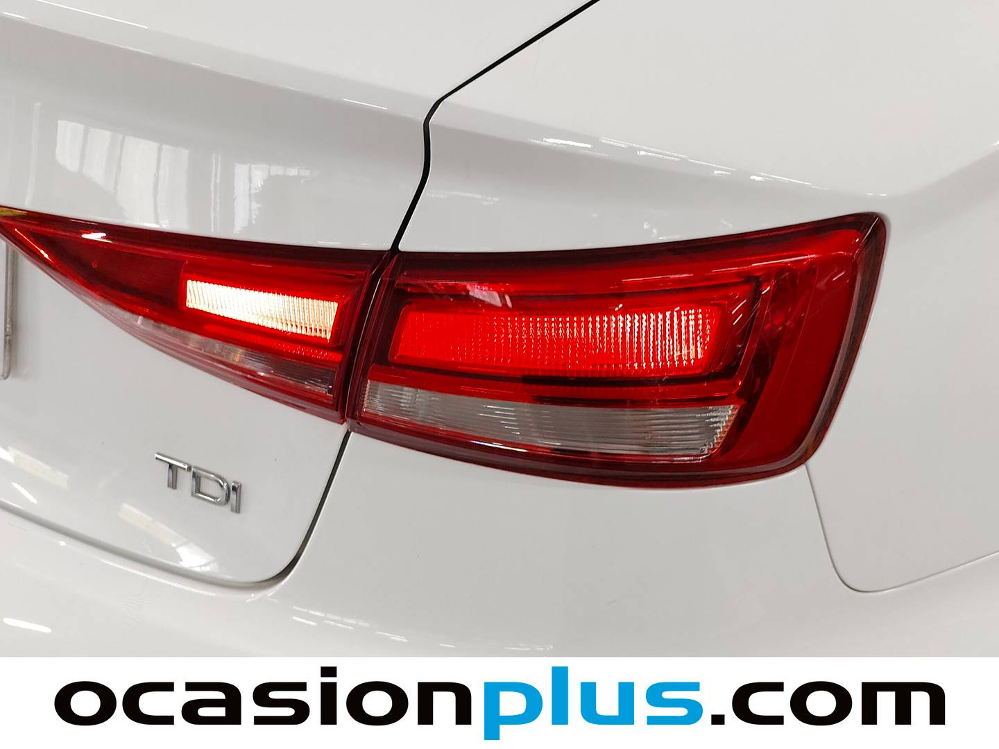 Acabados Audi A3 Audi A3 Sedan design edition 1.6 TDI (110 CV)