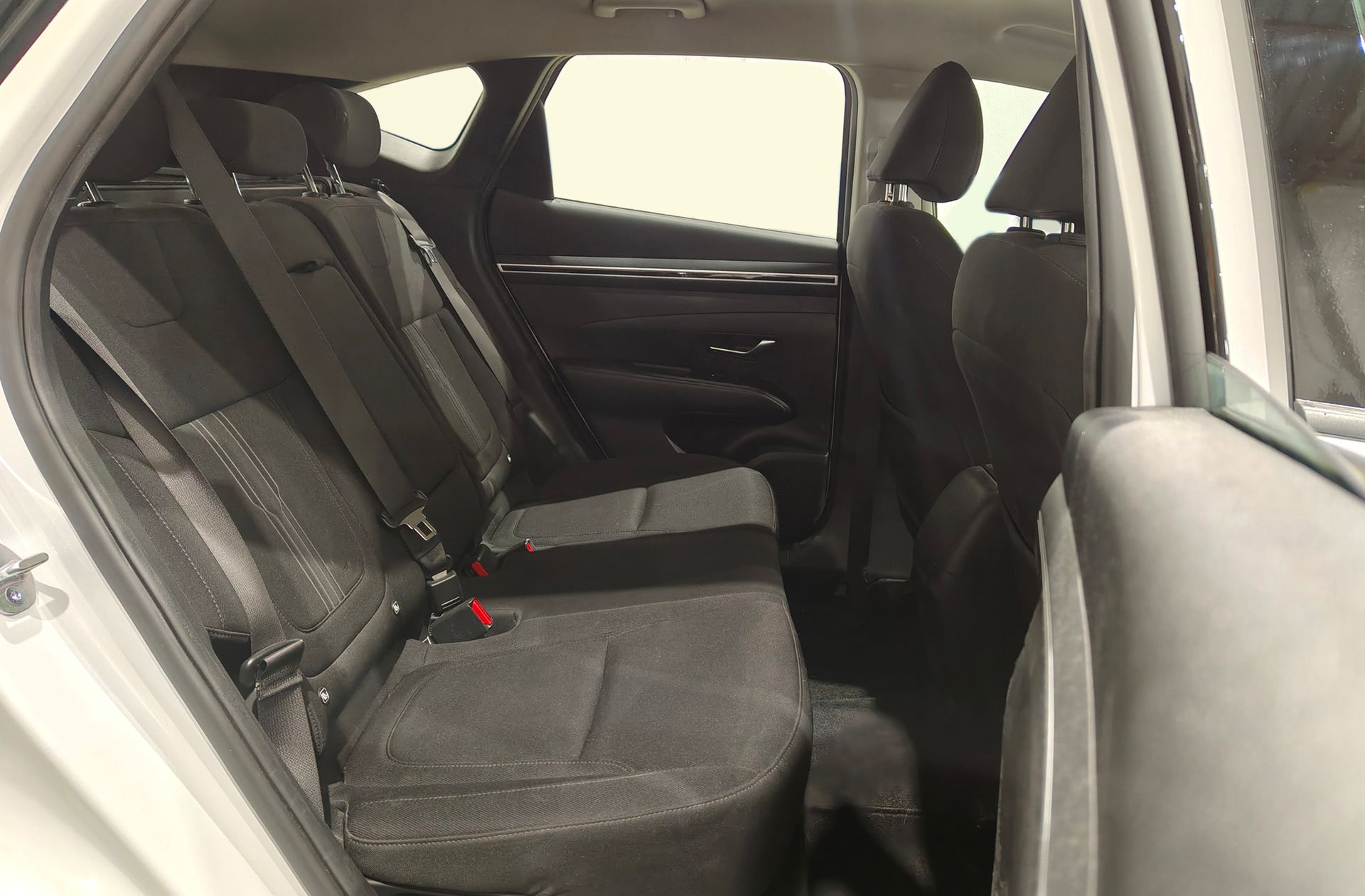 Hyundai Tucson 1.6 T-GDi HEV Maxx - foto 18