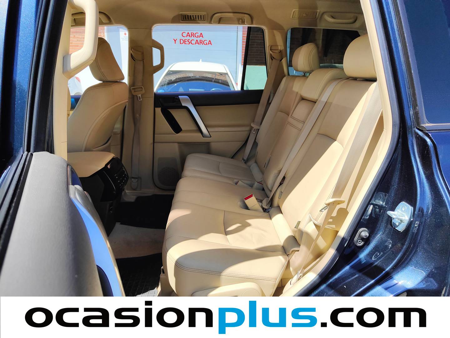 Foto asientos traseros Toyota Land Cruiser Toyota Land Cruiser 2.8 D-4D VX Auto (177 CV) 7 Plazas