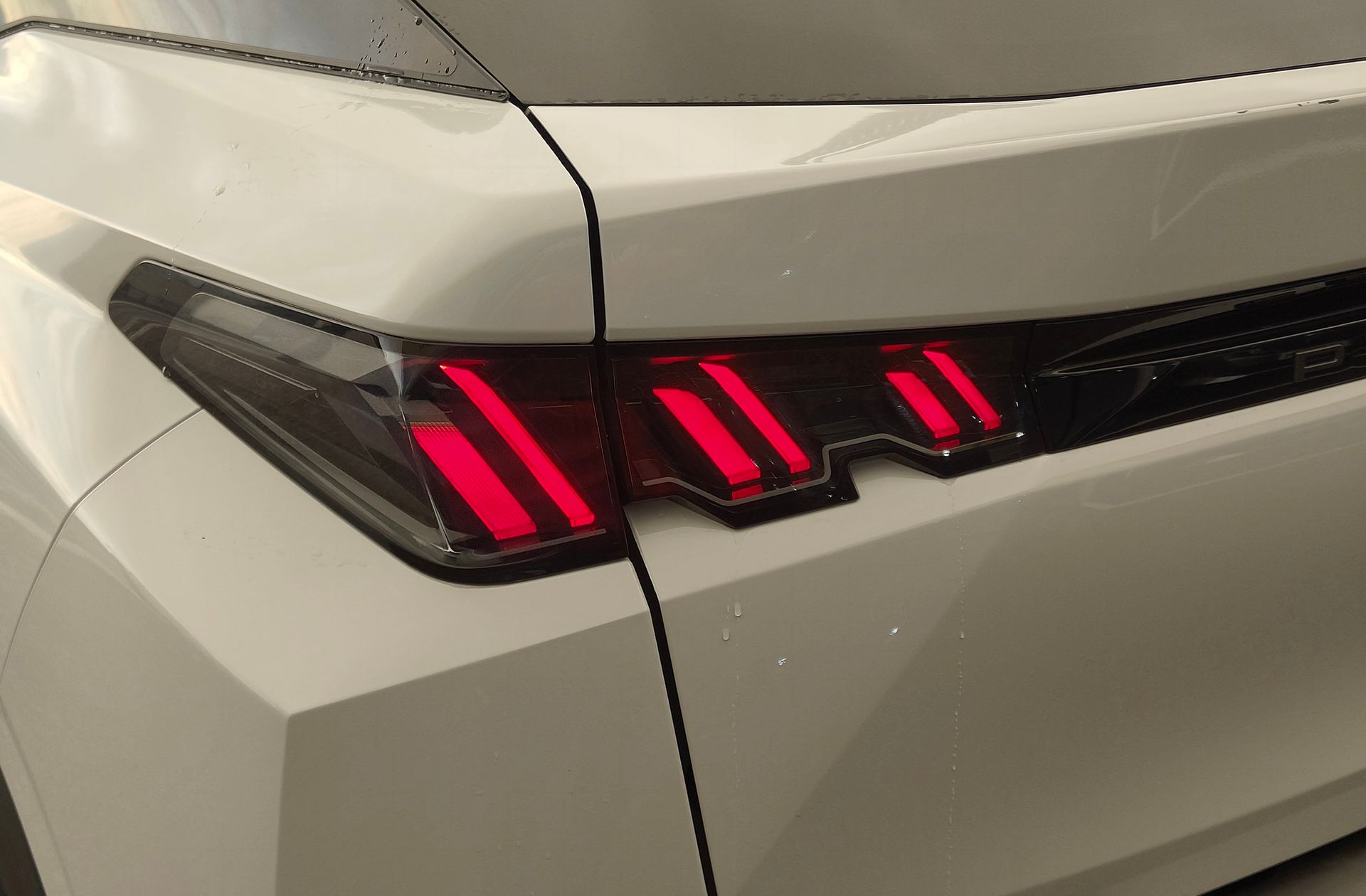 Peugeot 3008 145 Allure eDCS6 - foto 17