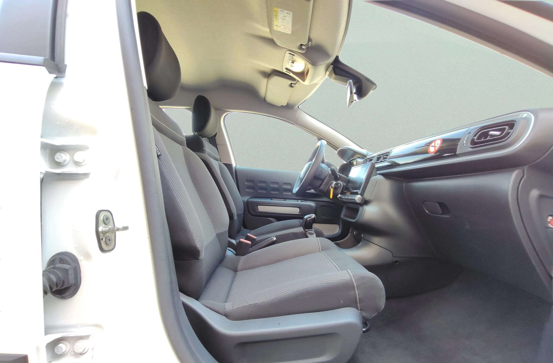 Citroën C3 PureTech 83 Plus - foto 17