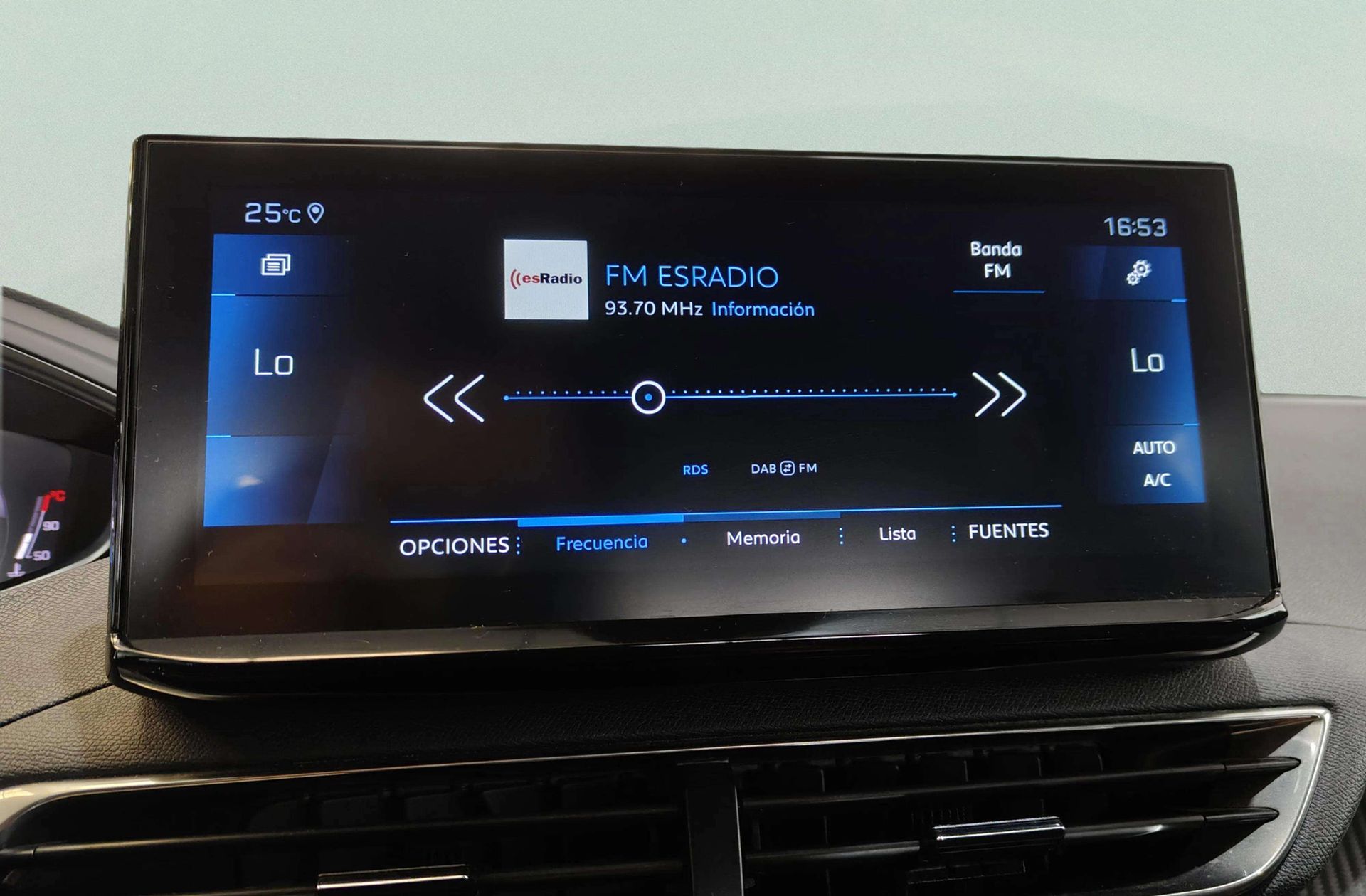 Peugeot 5008 1.2 Allure Pack eDCS6 7 plazas - foto 35
