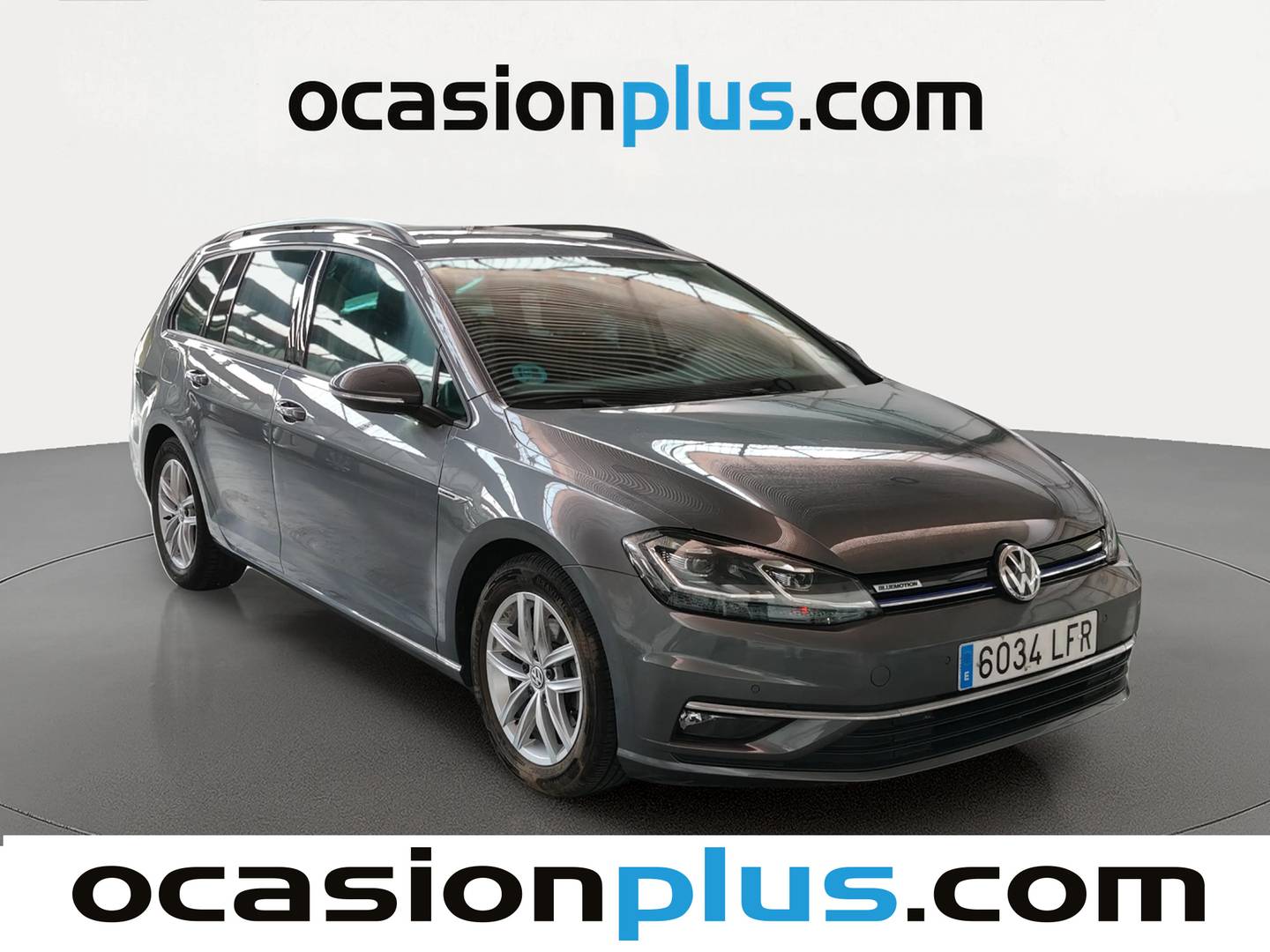 Foto delantera Volkswagen Golf Volkswagen Golf Variant Advance 1.5 TSI EVO (130 CV) derecha