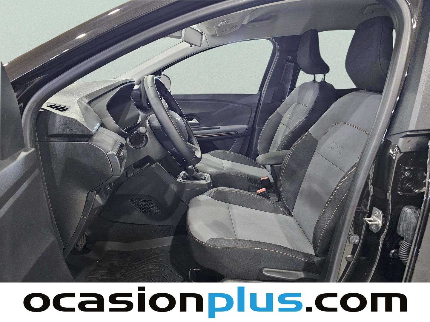 Foto asientos delanteros Dacia Jogger Dacia Jogger Extreme Go Hybrid (140 CV)