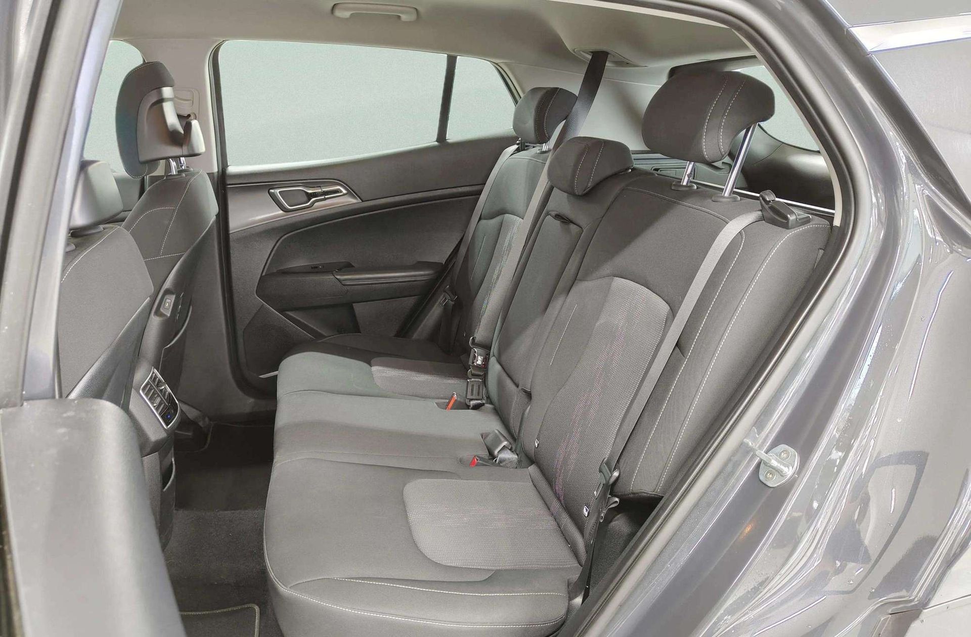 Kia Sportage 1.6 T-GDi HEV Drive 4x2 - foto 14