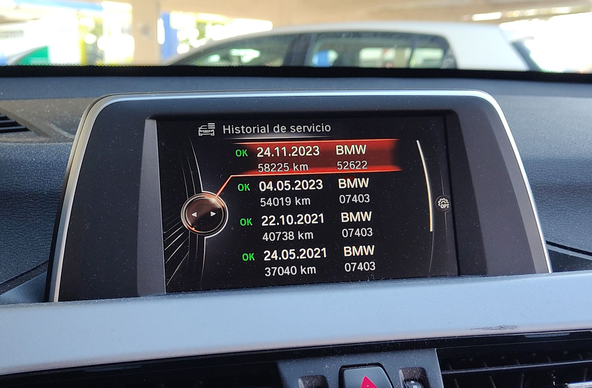 BMW X1 sDrive18d - foto 39