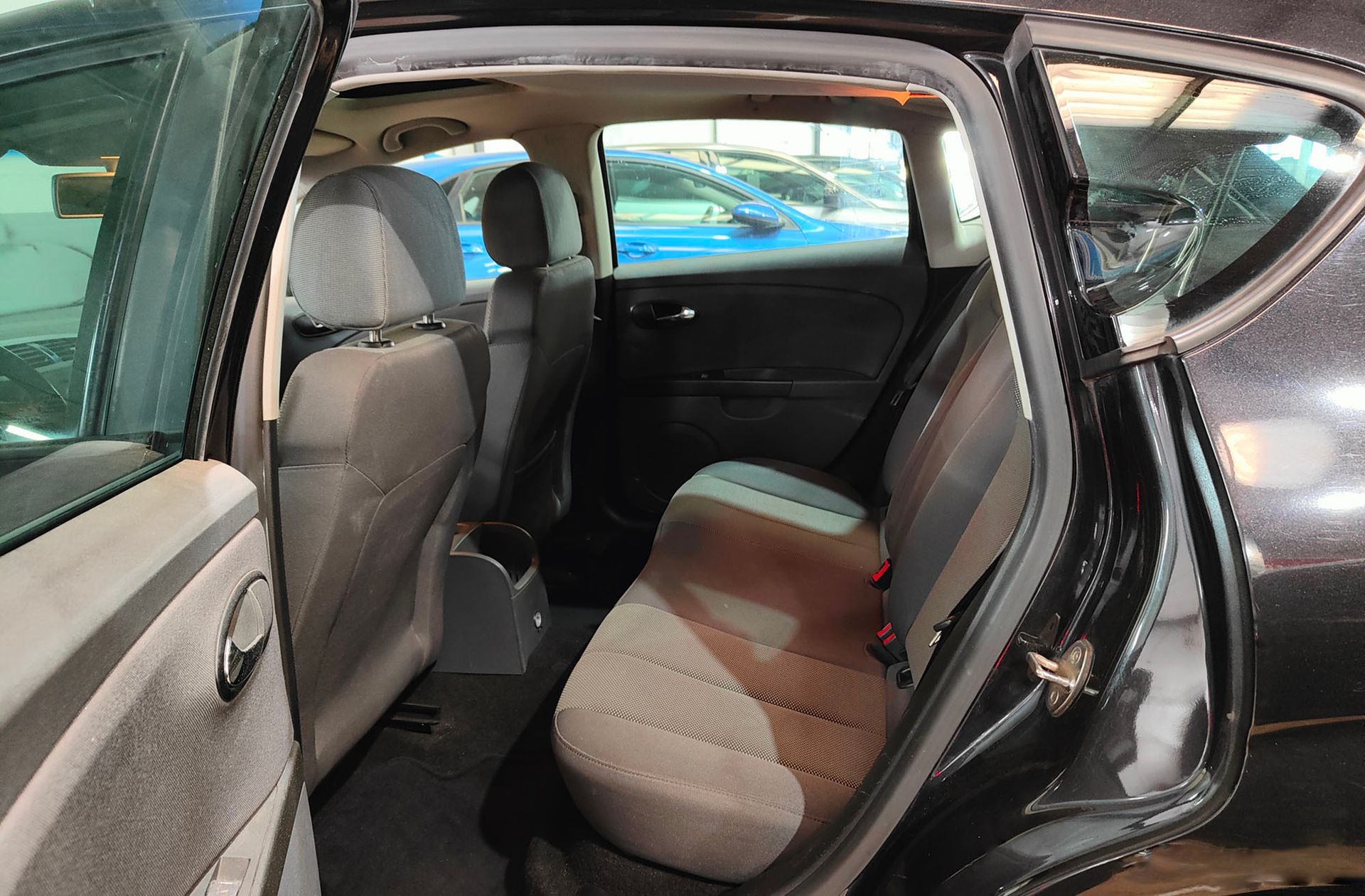 SEAT León 2.0 TDI Stylance - foto 10