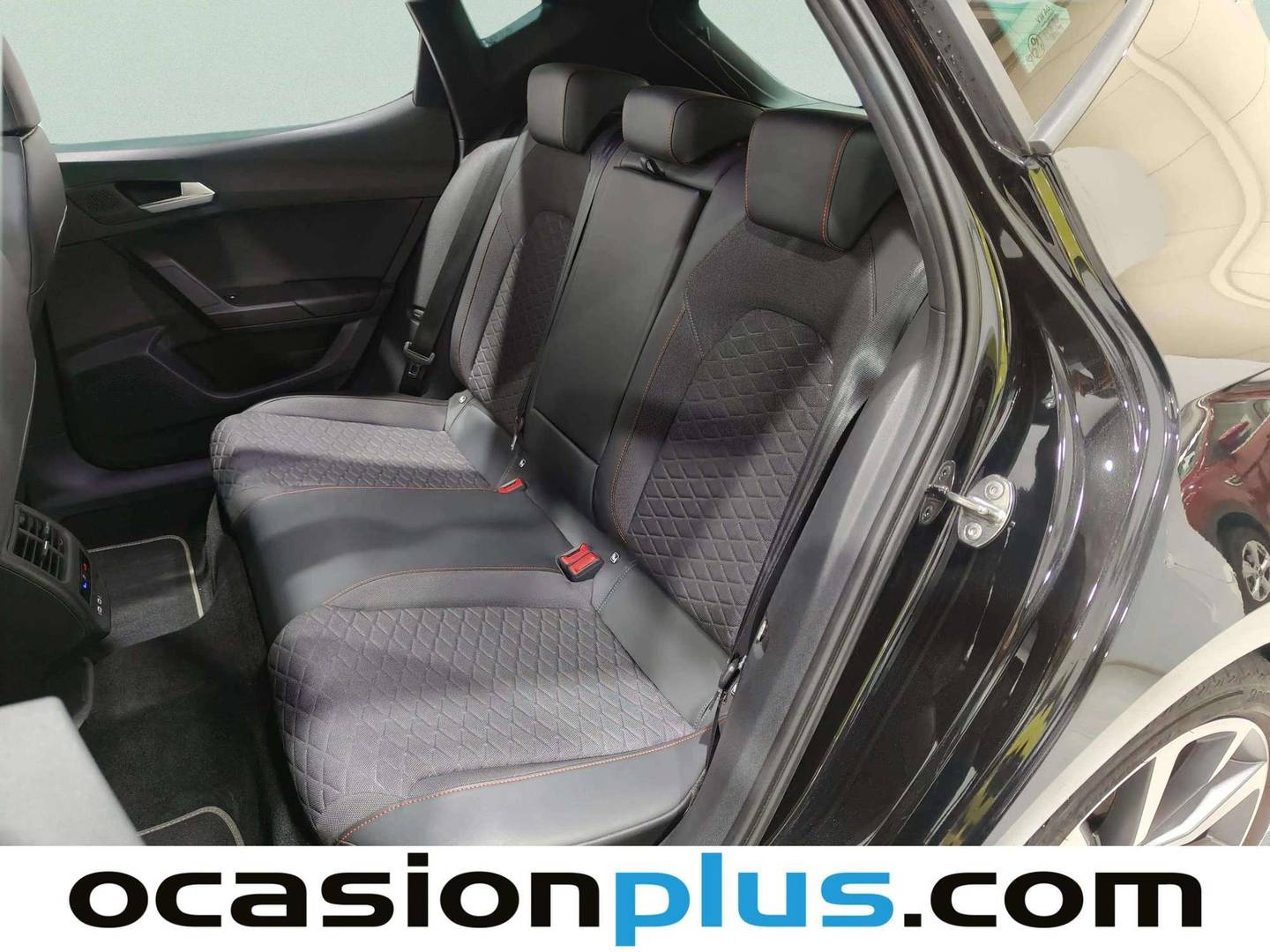 Foto asientos traseros Seat León Seat León 1.5 TSI S&S FR Go L (150 CV)