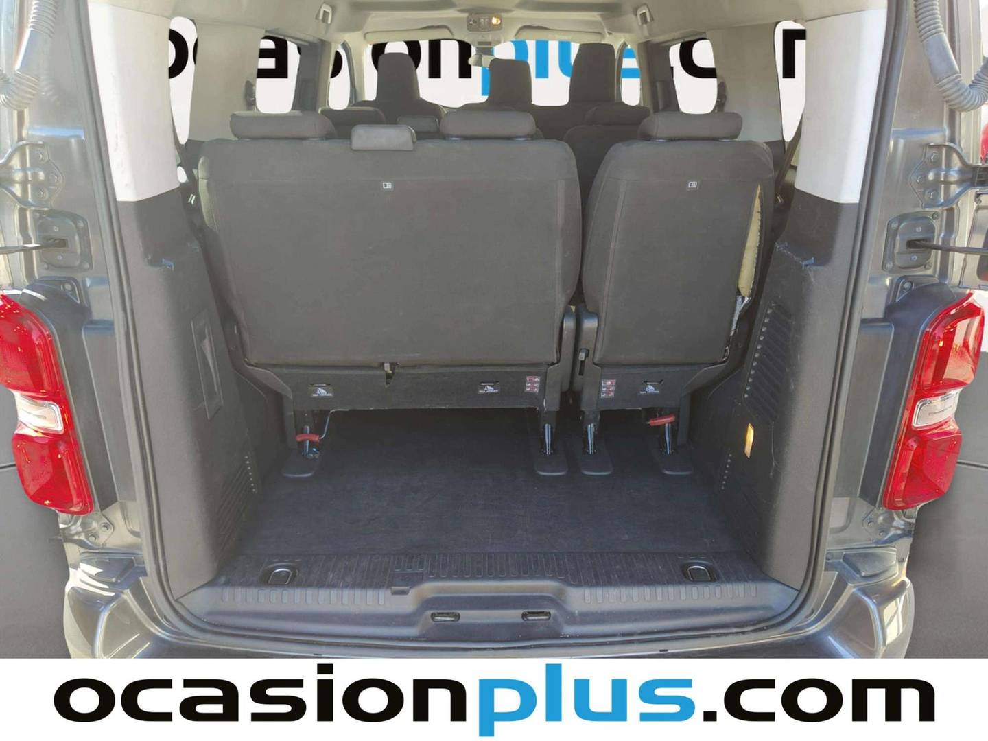Foto asientos delanteros Toyota Proace Verso Toyota Proace Verso 2.0D VX Plus Shuttle L1 (145 CV)