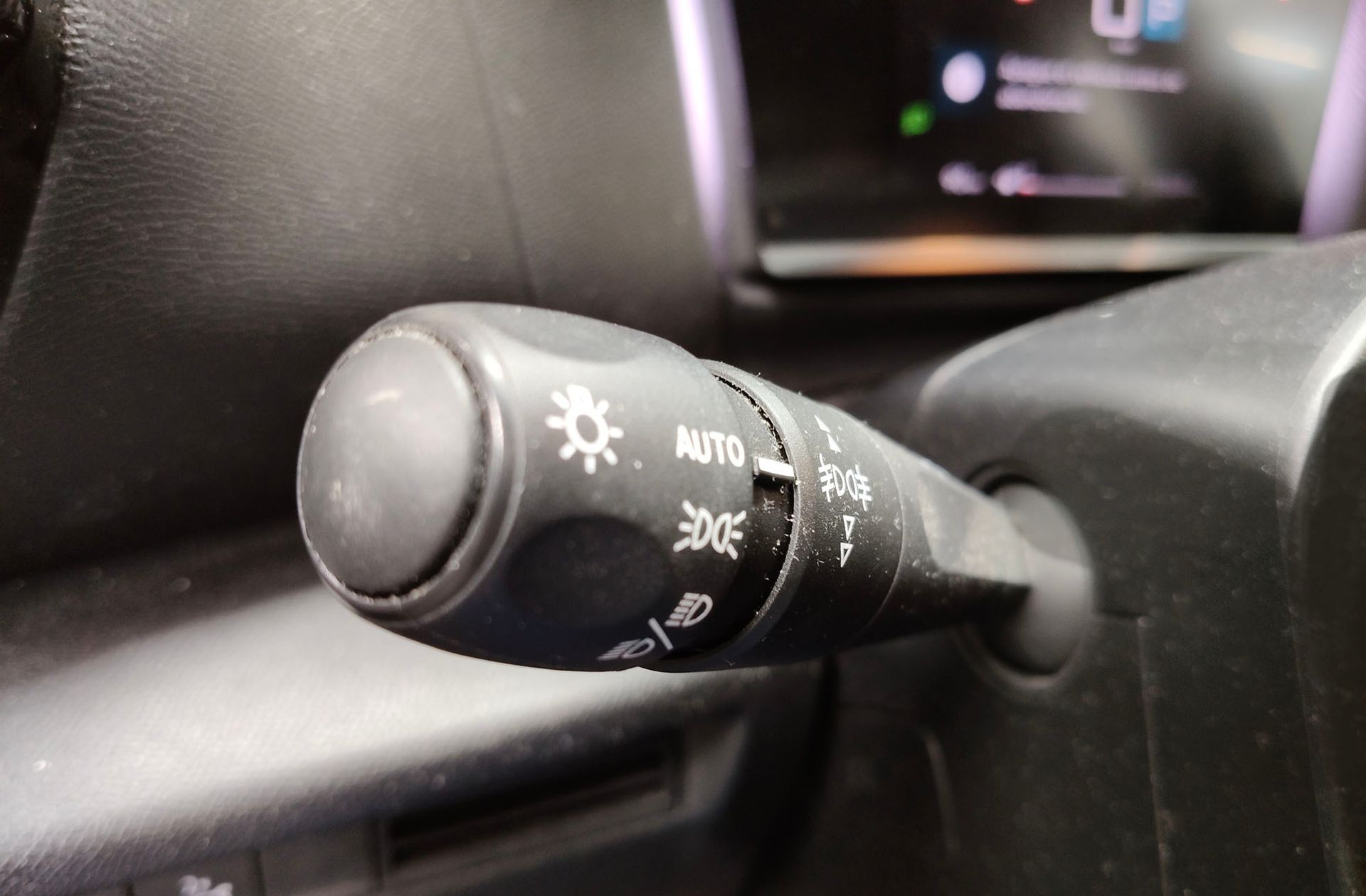 Citroën C4 X Hybrid 136 e-DCS6 Plus - foto 25