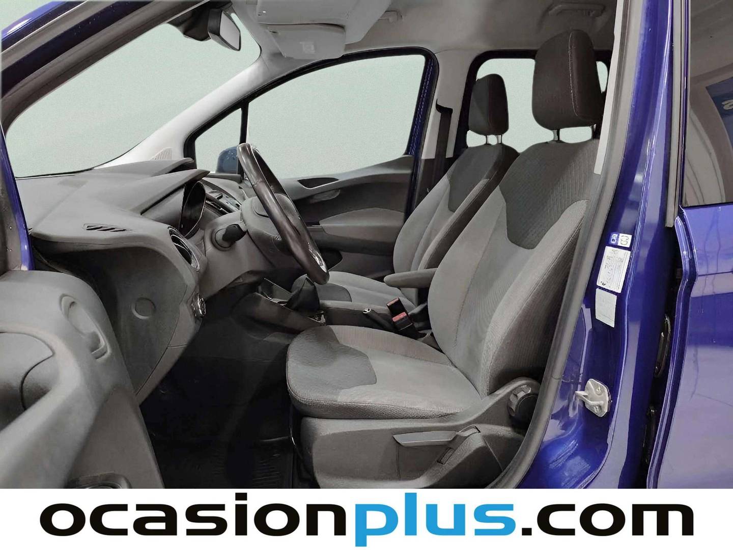 Foto asientos delanteros Ford Tourneo Courier Ford Tourneo Courier 1.0 EcoBoost Titanium (100 CV)