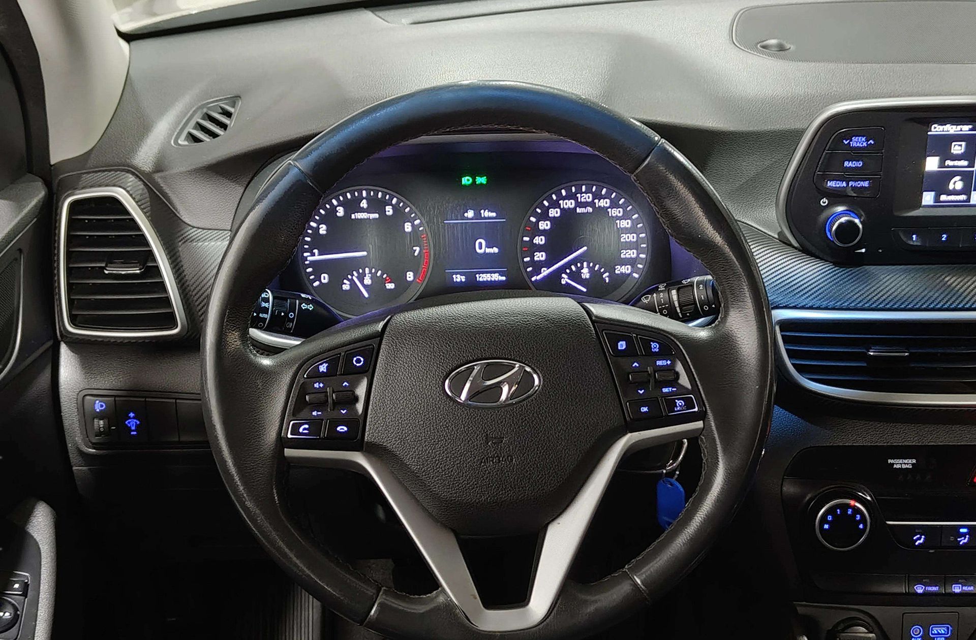 Hyundai Tucson 1.6 GDI BlueDrive Essence 4x2 - foto 23