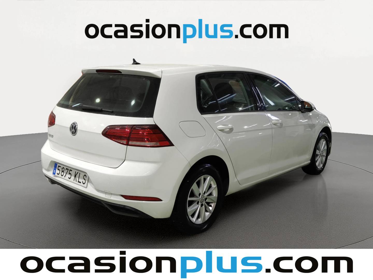 Foto trasera Volkswagen Golf Volkswagen Golf Business 1.0 TSI (110 CV) derecha