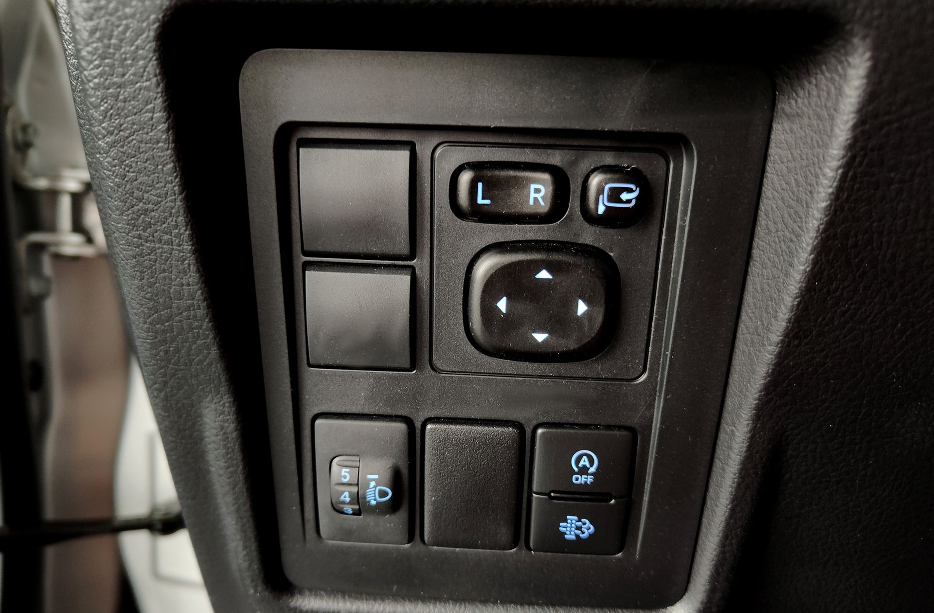 Toyota Land Cruiser 2.8 D-4D VX 7 plazas - foto 11