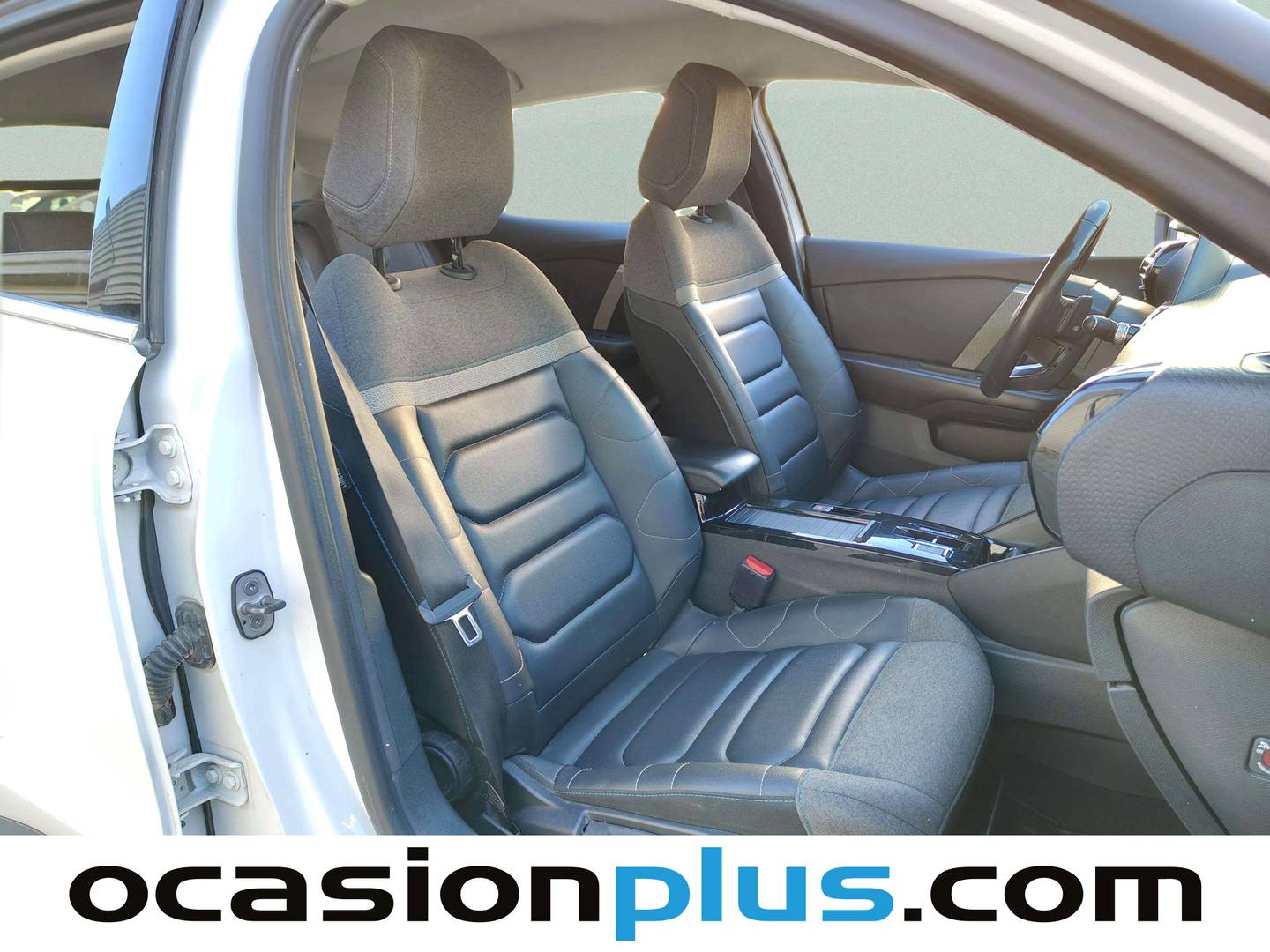 Foto Citroën C4 Citroen C4 BlueHDi 130 S&S Shine EAT8 (130 CV)