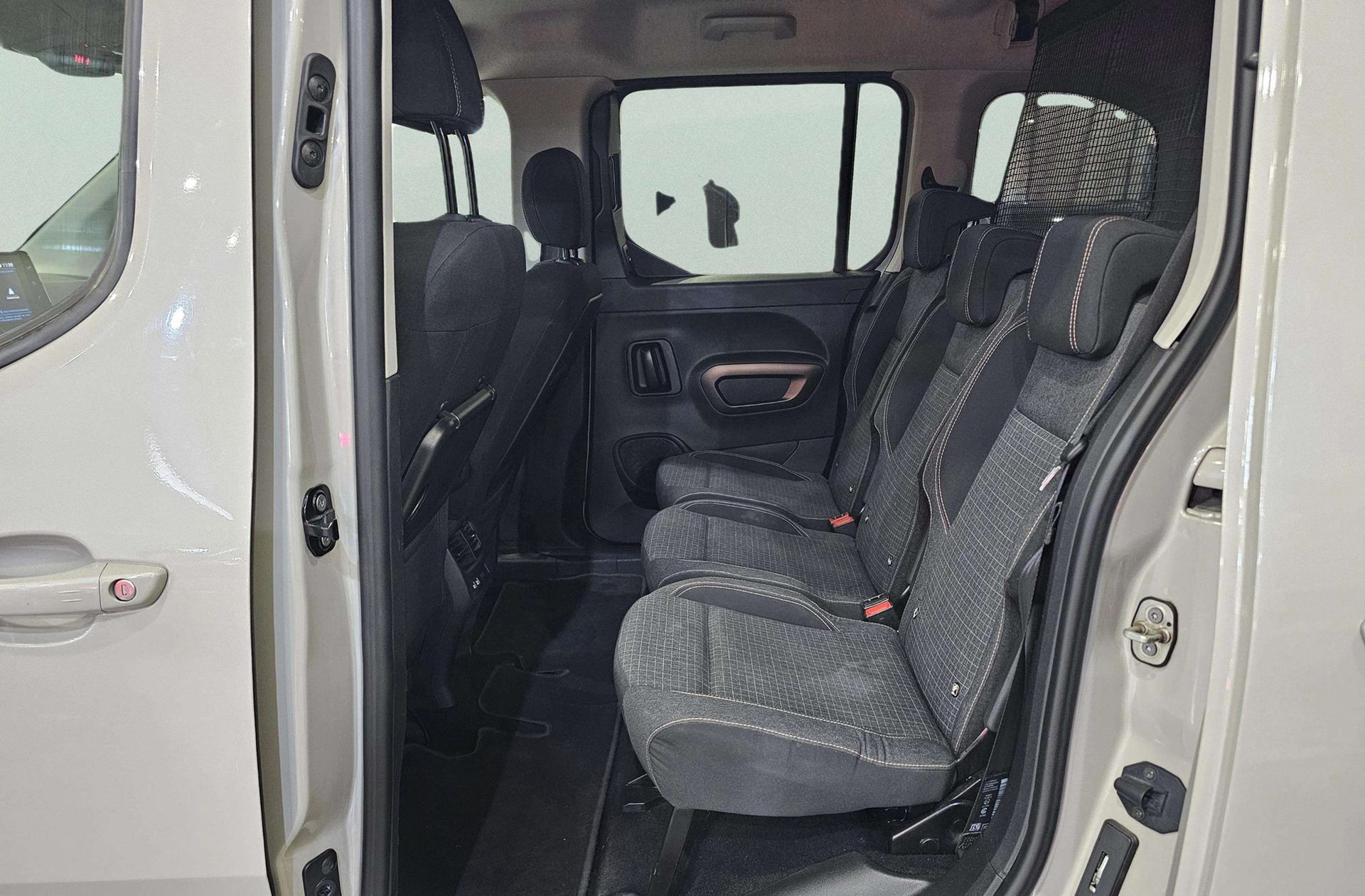 Peugeot Rifter PureTech 110 GT Line Standard - foto 13