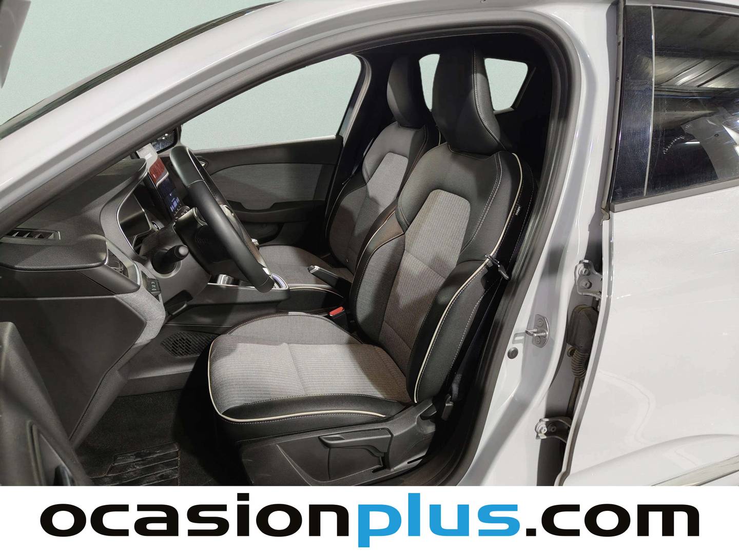 Foto asientos delanteros Renault Clio Renault Clio Techno TCe (90 CV)