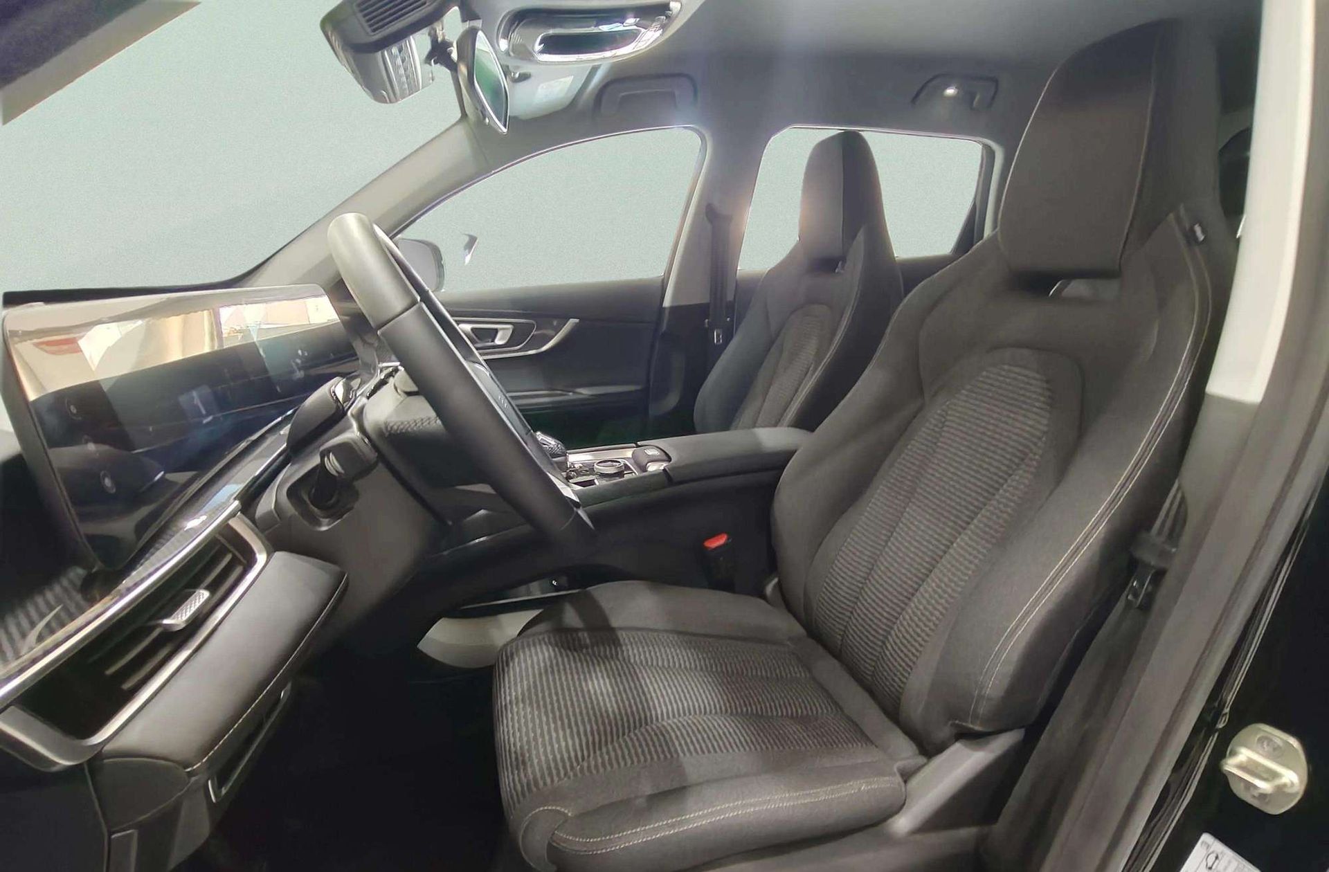 Ebro s700 1.6 T-GDi Comfort DCT - foto 13