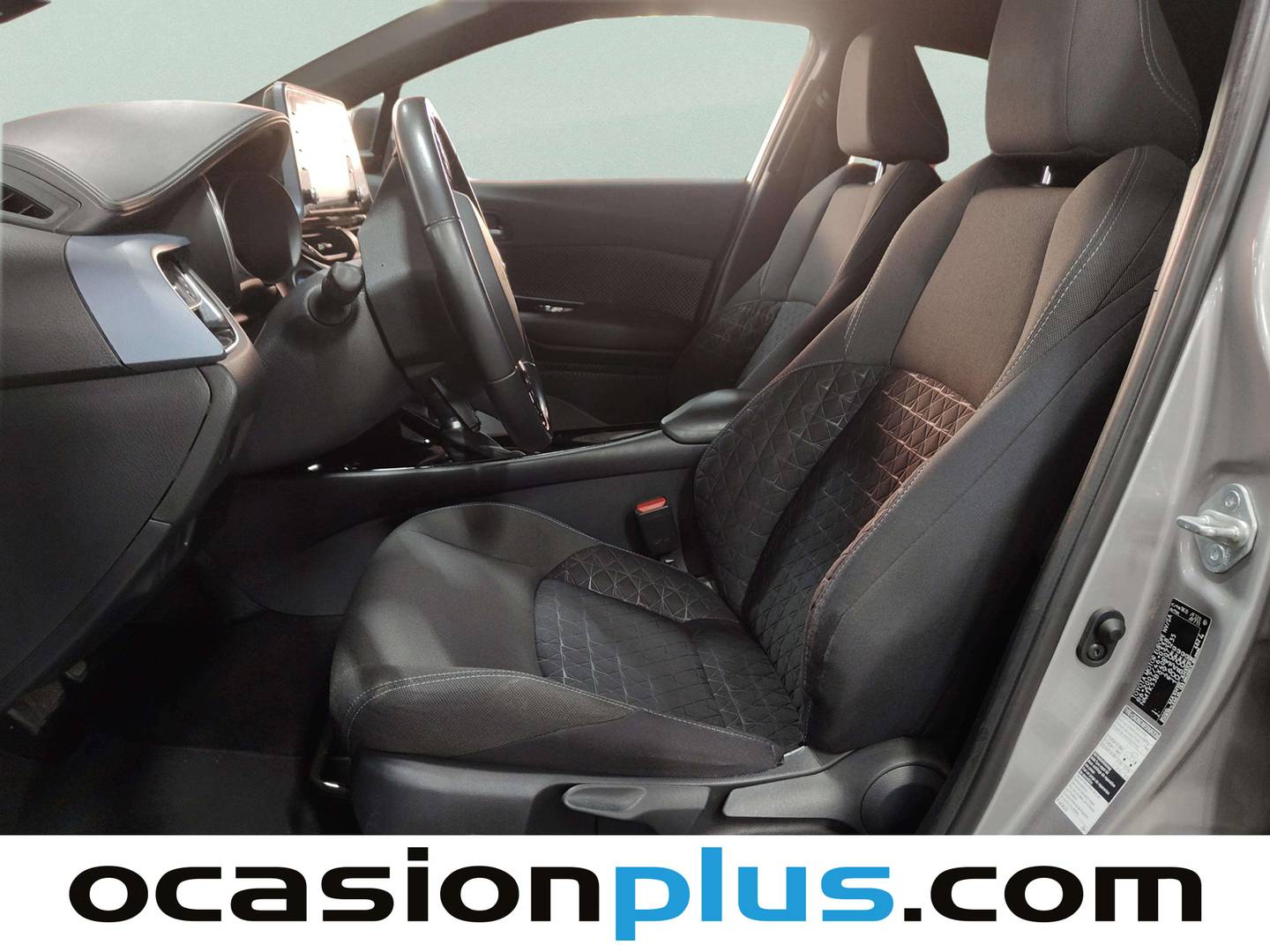 Foto asientos delanteros Toyota C-HR Toyota C-HR 180H Advance (184 CV)