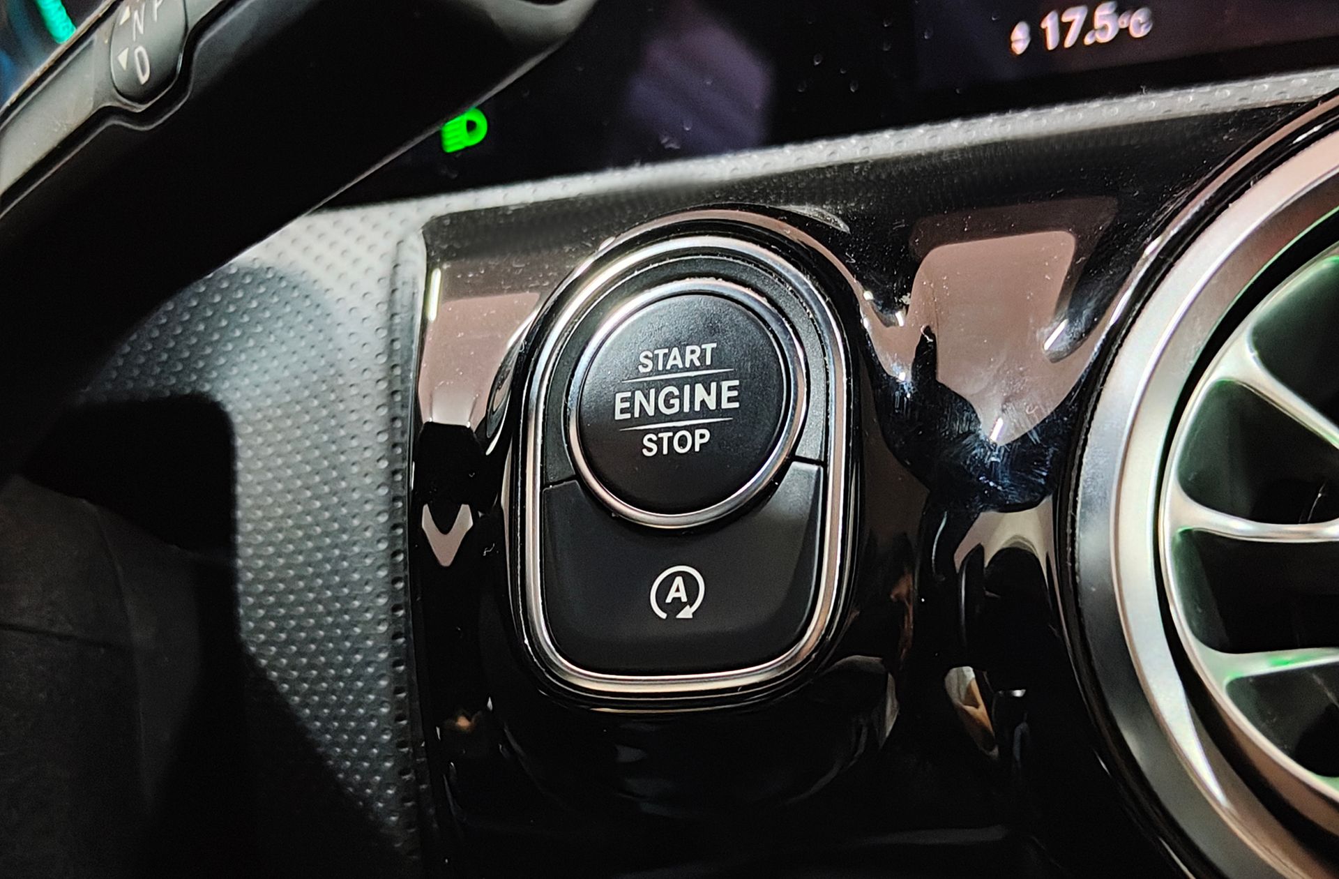 Mercedes-Benz Clase A 180 d Pack AMG - foto 35