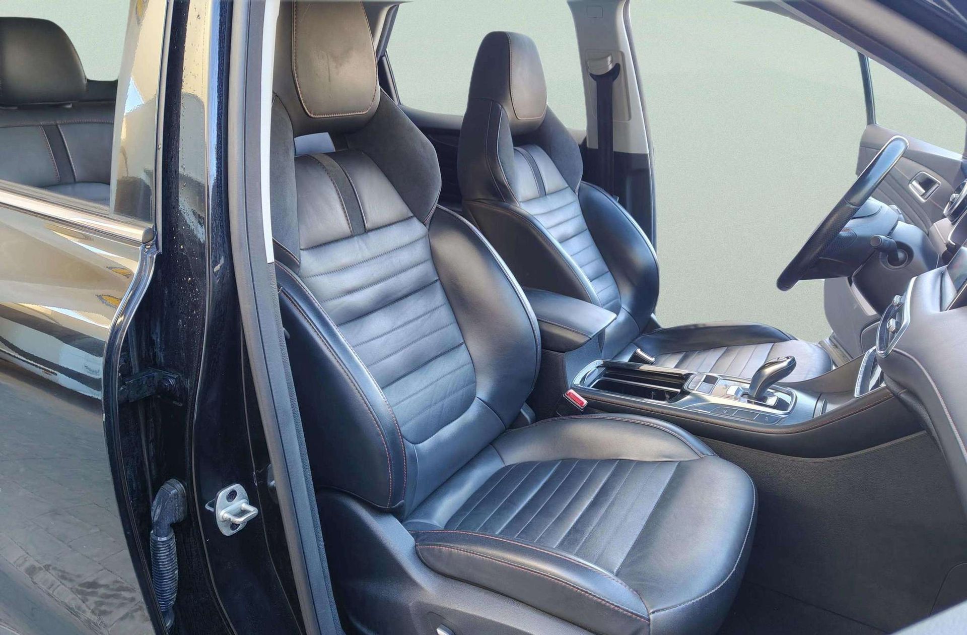 MG EHS 1.5 T-GDi PHEV Luxury - foto 18