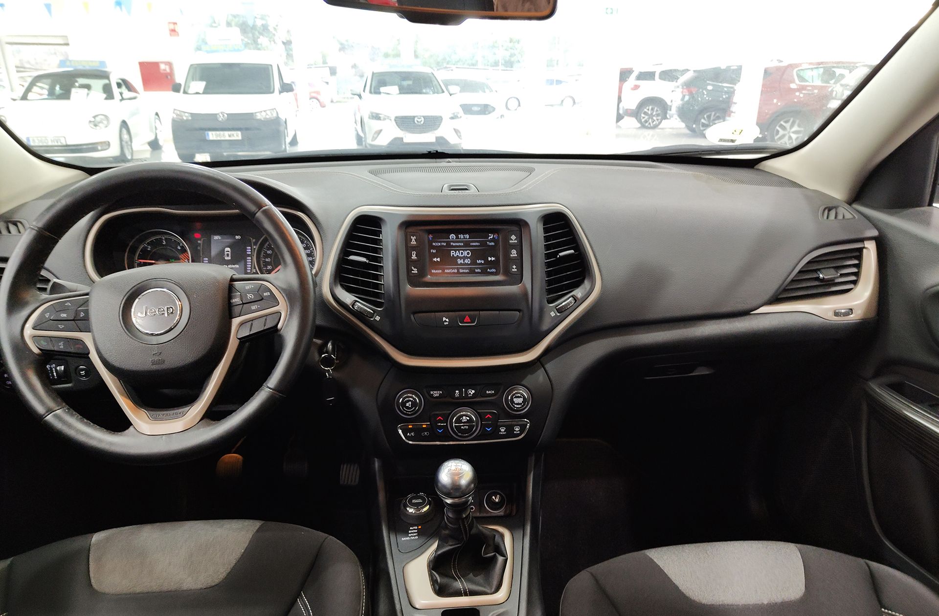 Jeep Cherokee 2.0 CRD Longitude 4x4 Active - foto 6