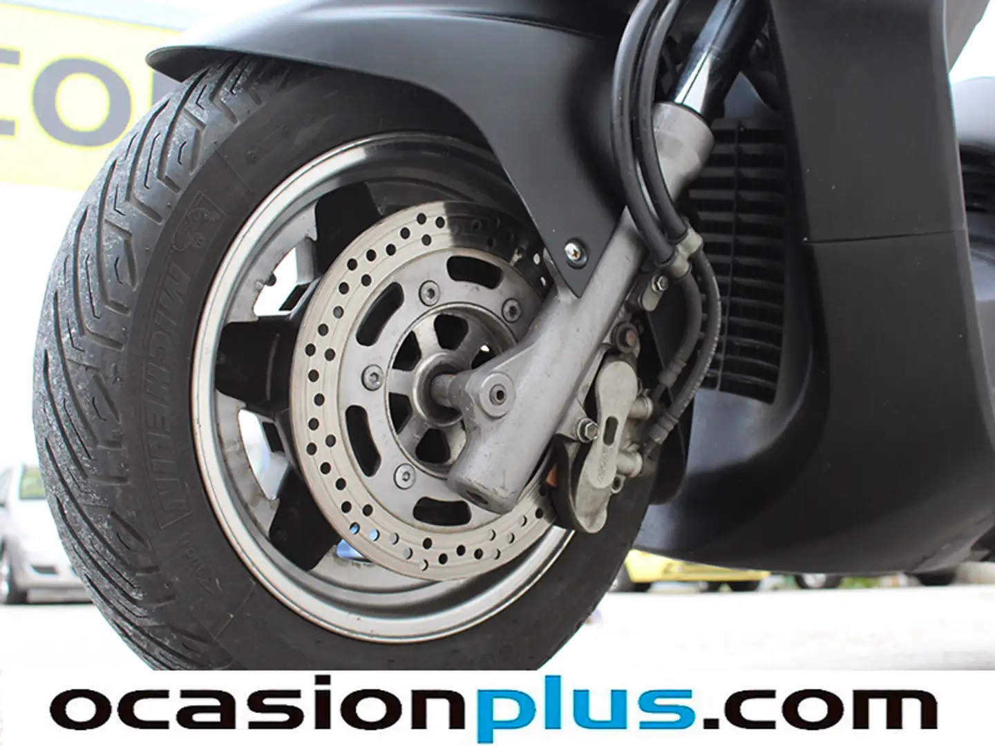 Foto Suzuki BURGMAN 400 Suzuki BURGMAN 400 400 (31 CV)