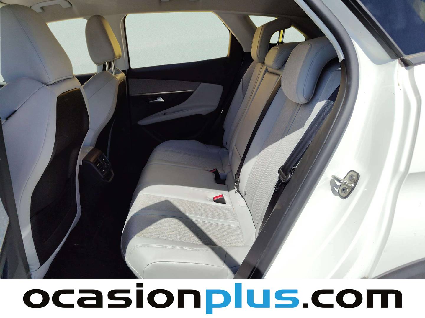 Foto asientos traseros Peugeot 3008 Peugeot 3008 BlueHDi 130 S&S Allure (130 CV)