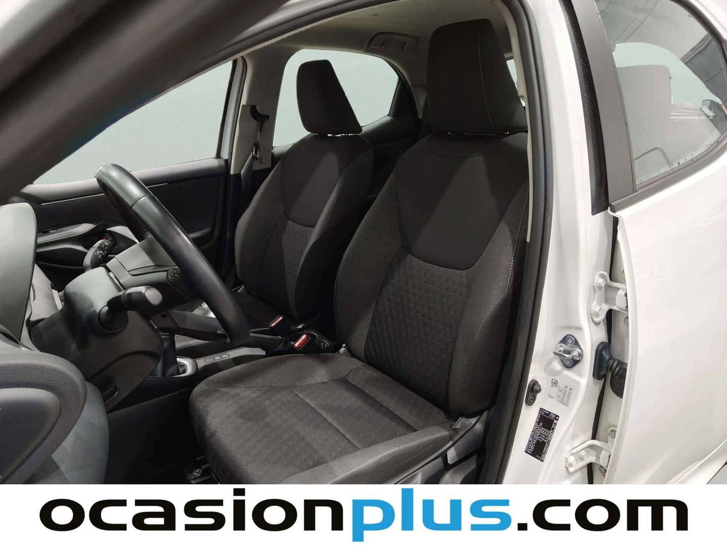 Foto asientos delanteros Toyota Yaris Toyota Yaris 1.0 70 Business (69 CV)